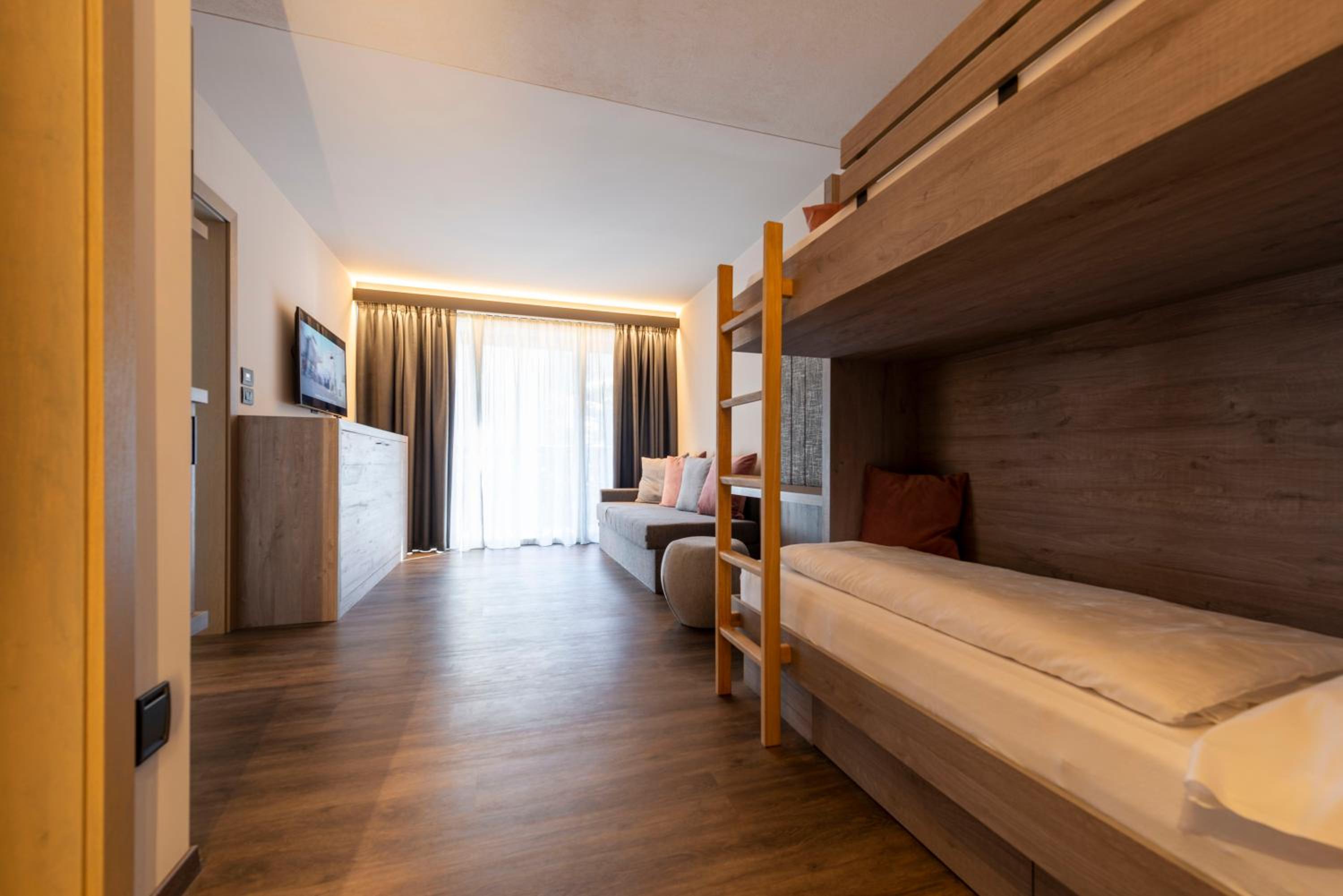 Deluxe Suite - Photo 4