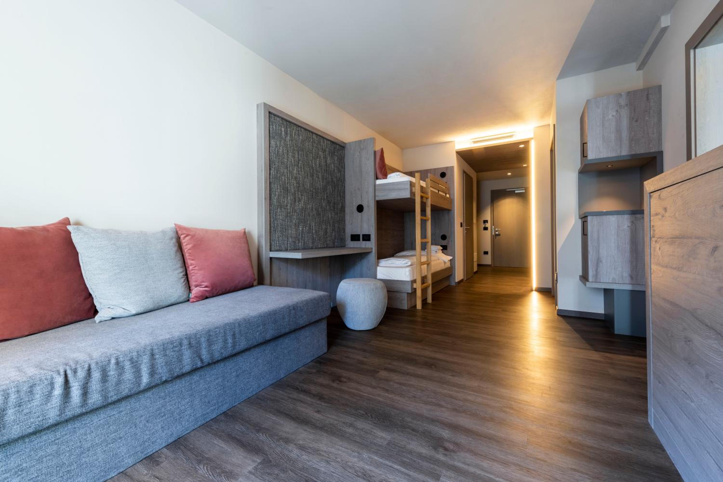 Deluxe Suite - Photo 5