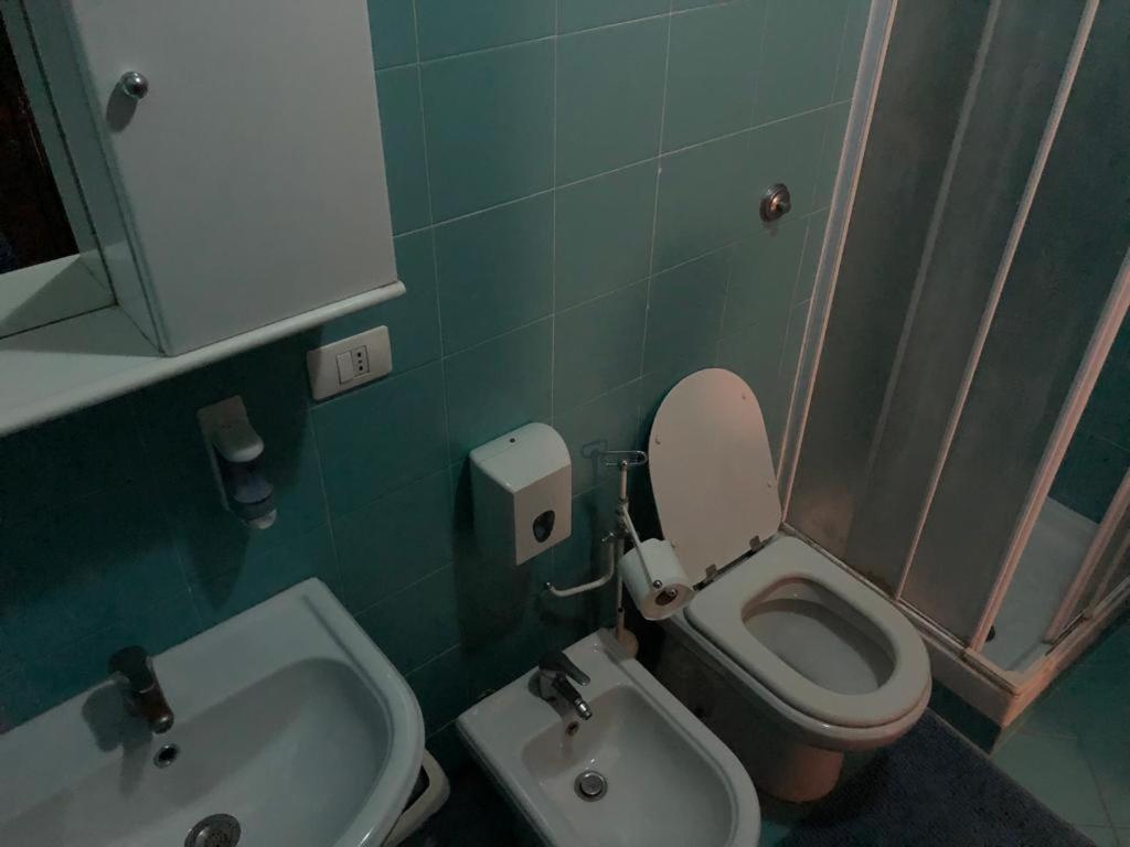 Single Room with Private External Bathroom photo 3