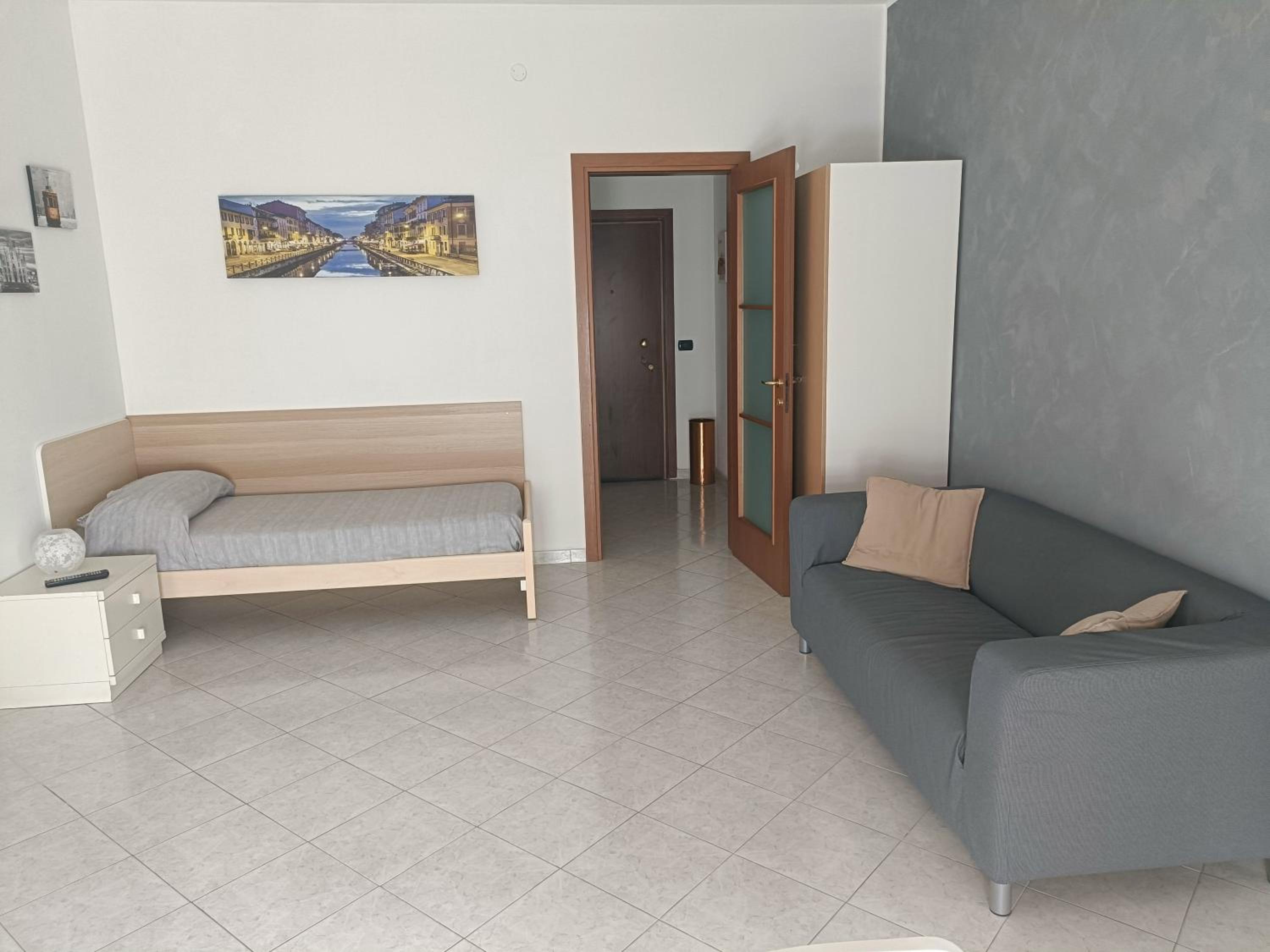 Apartment - Photo 4