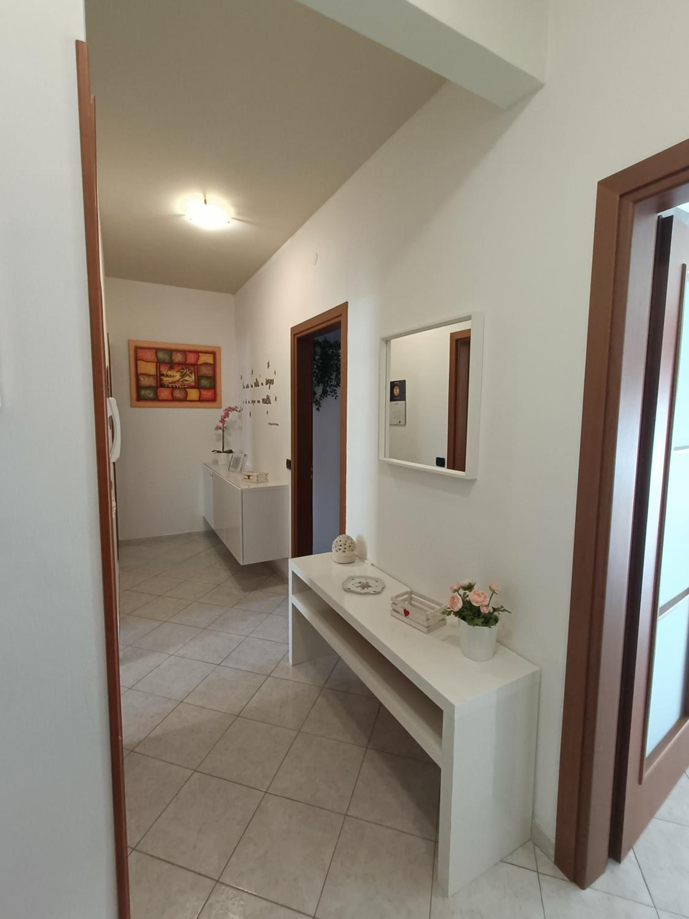 Apartment - Photo 24