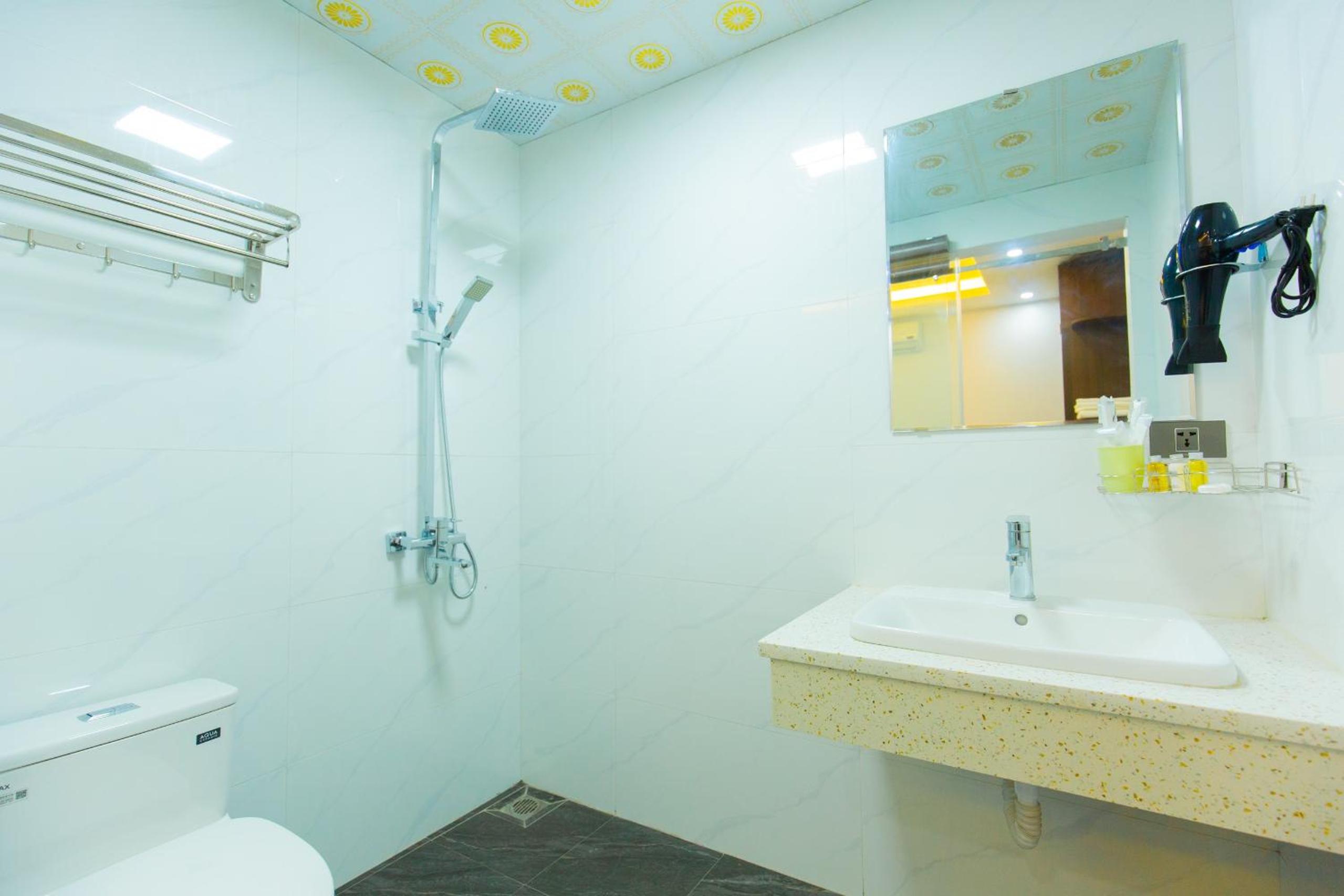 Double Room - Photo 21