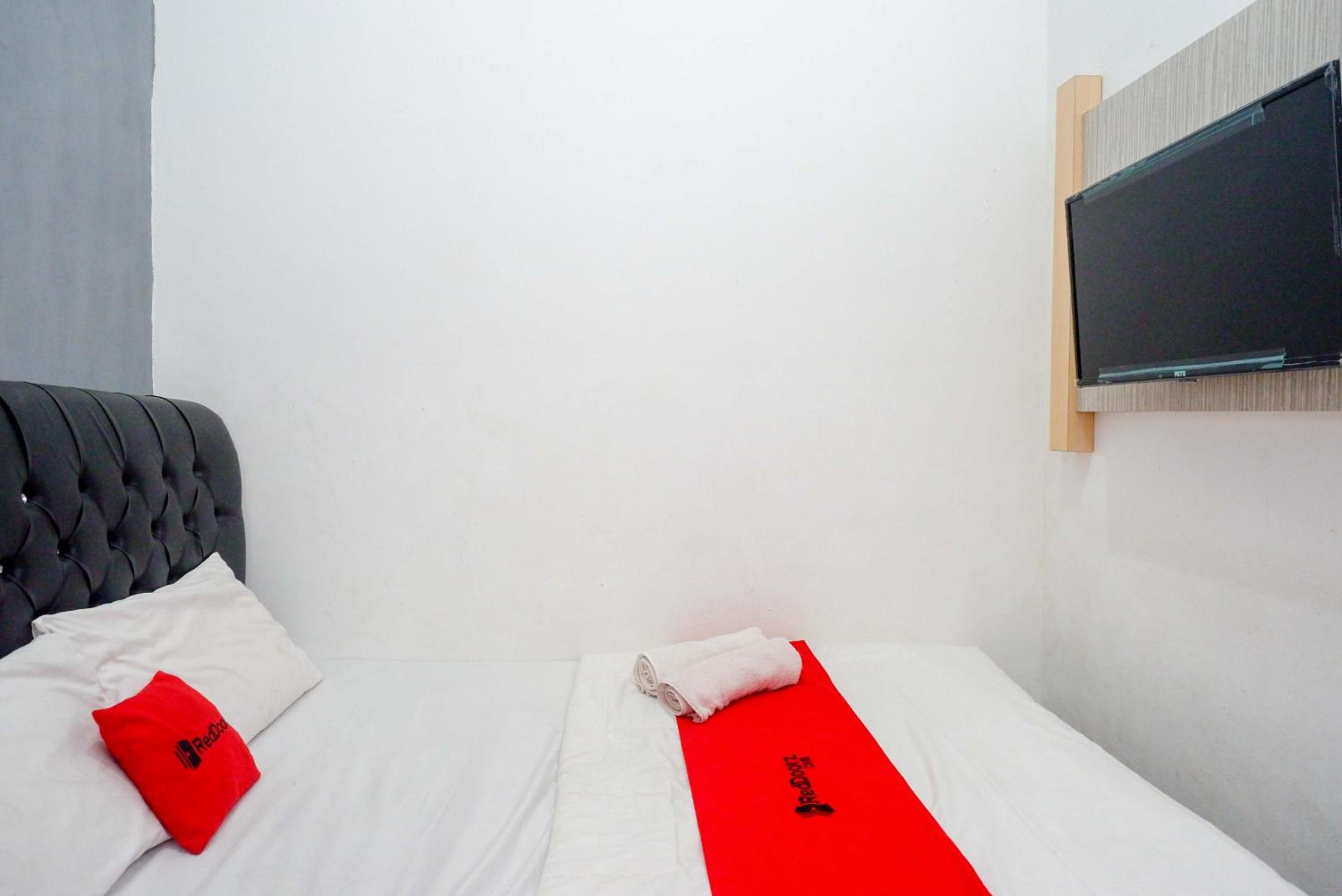 Standard Double Room - Photo 14