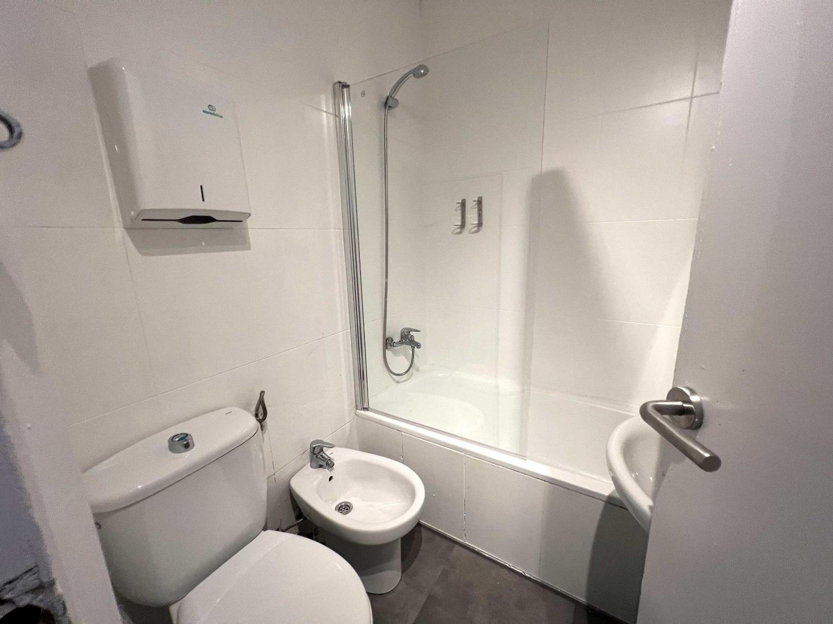 Budget Single Room photo 3