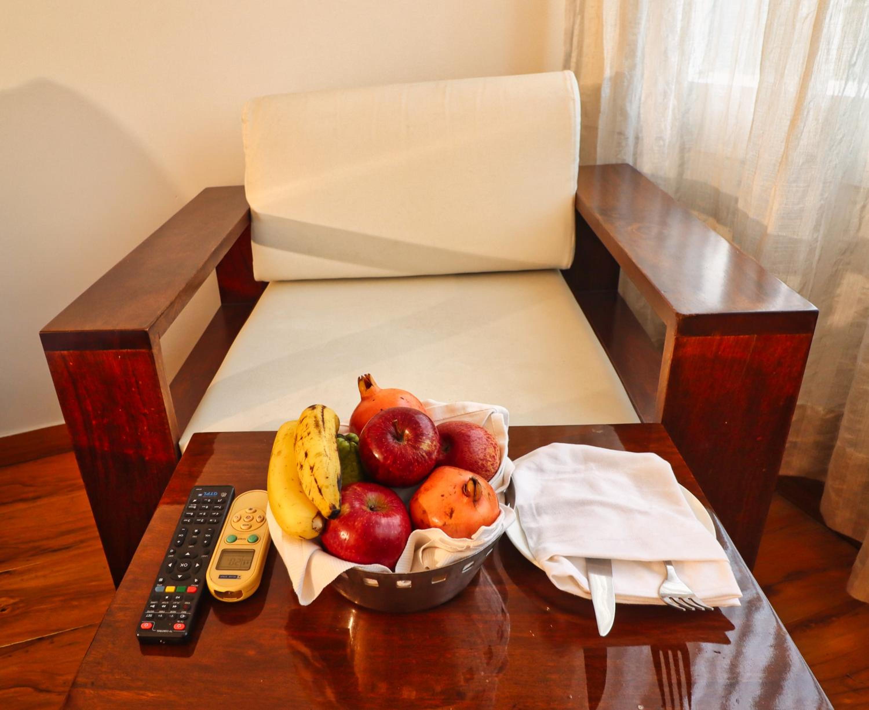 Deluxe Twin Room - Photo 13
