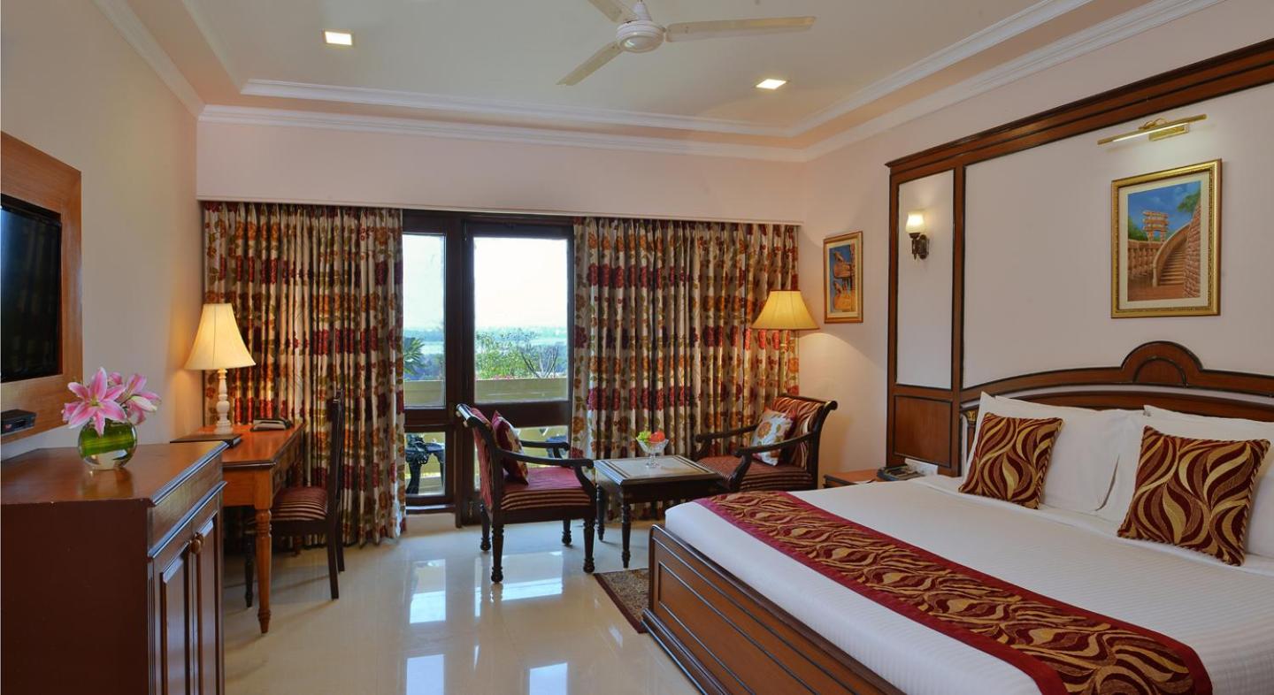 Standard Double or Twin Room with Garden View photo 2