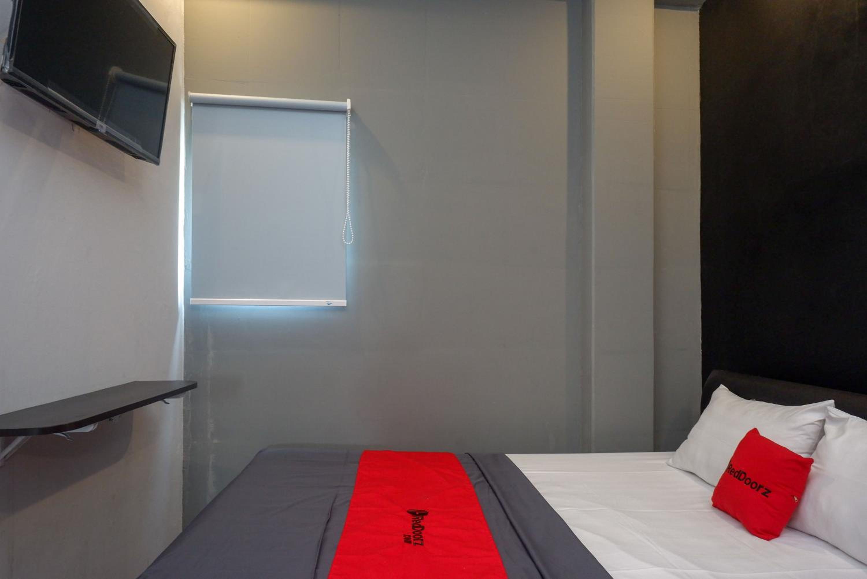 Standard Double Room - Photo 17