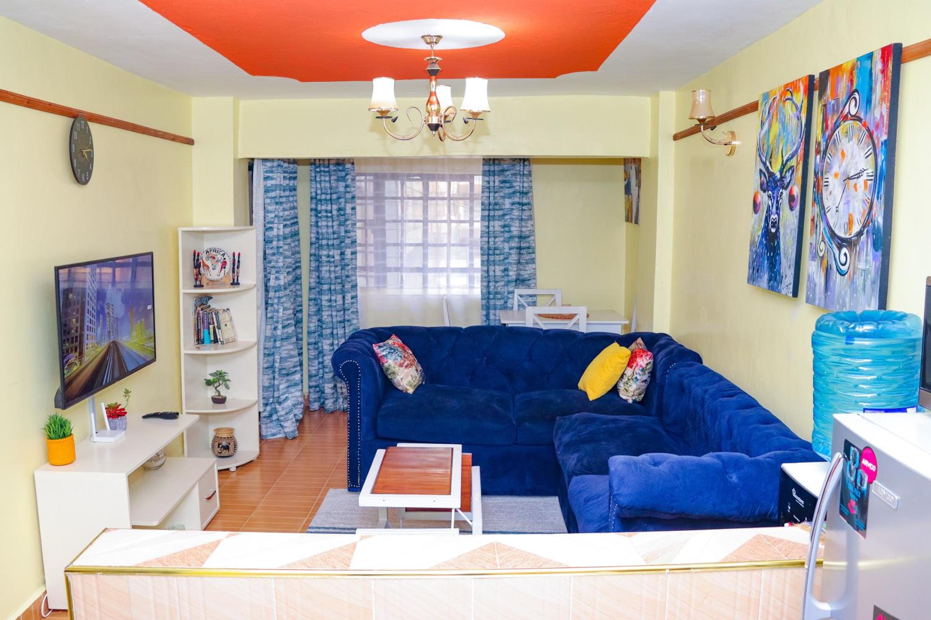 One-Bedroom Apartment - Photo 1
