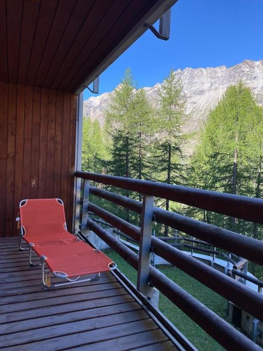Apartment with Mountain View photo 2