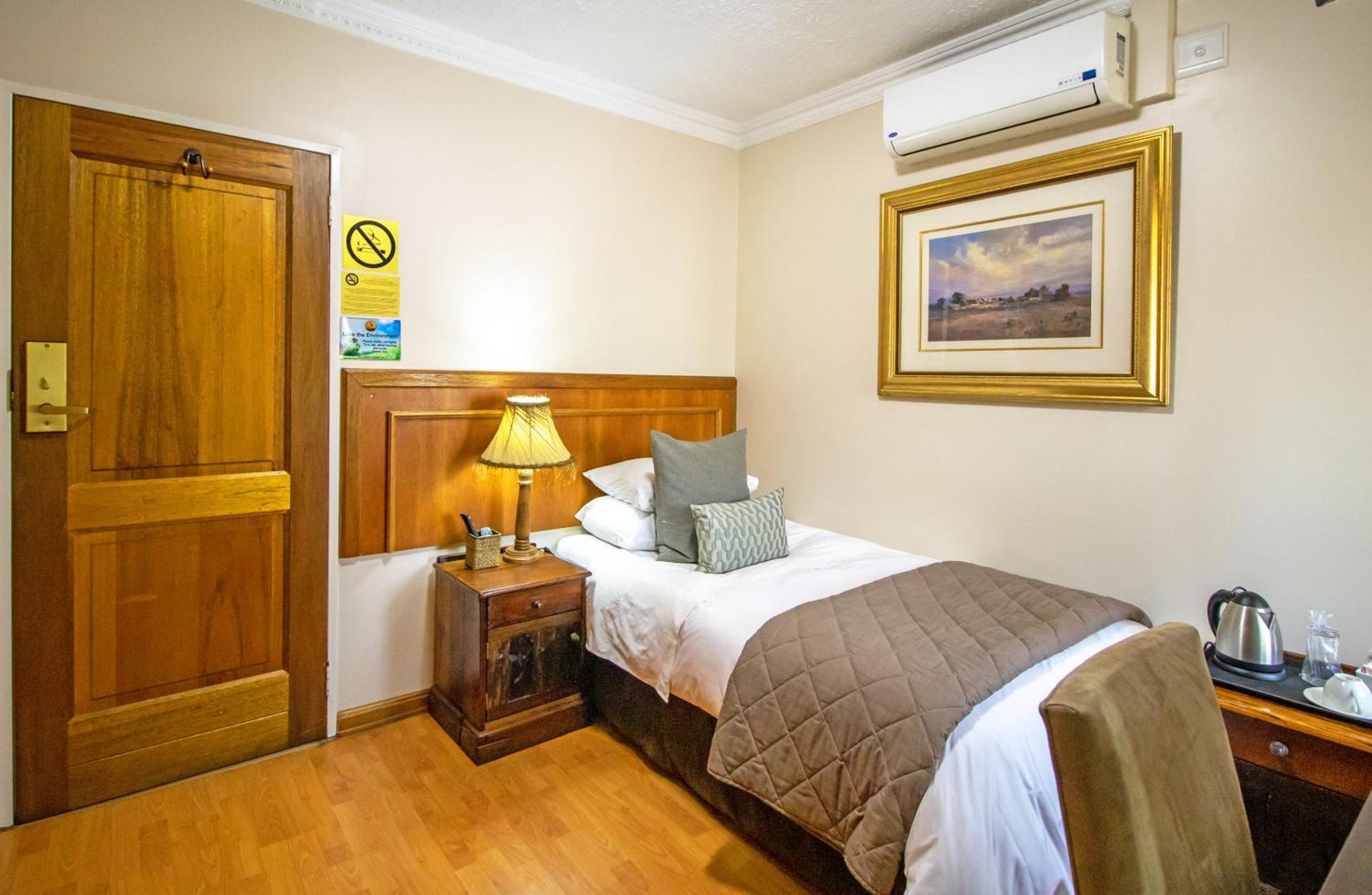 Standard Single Room photo 1
