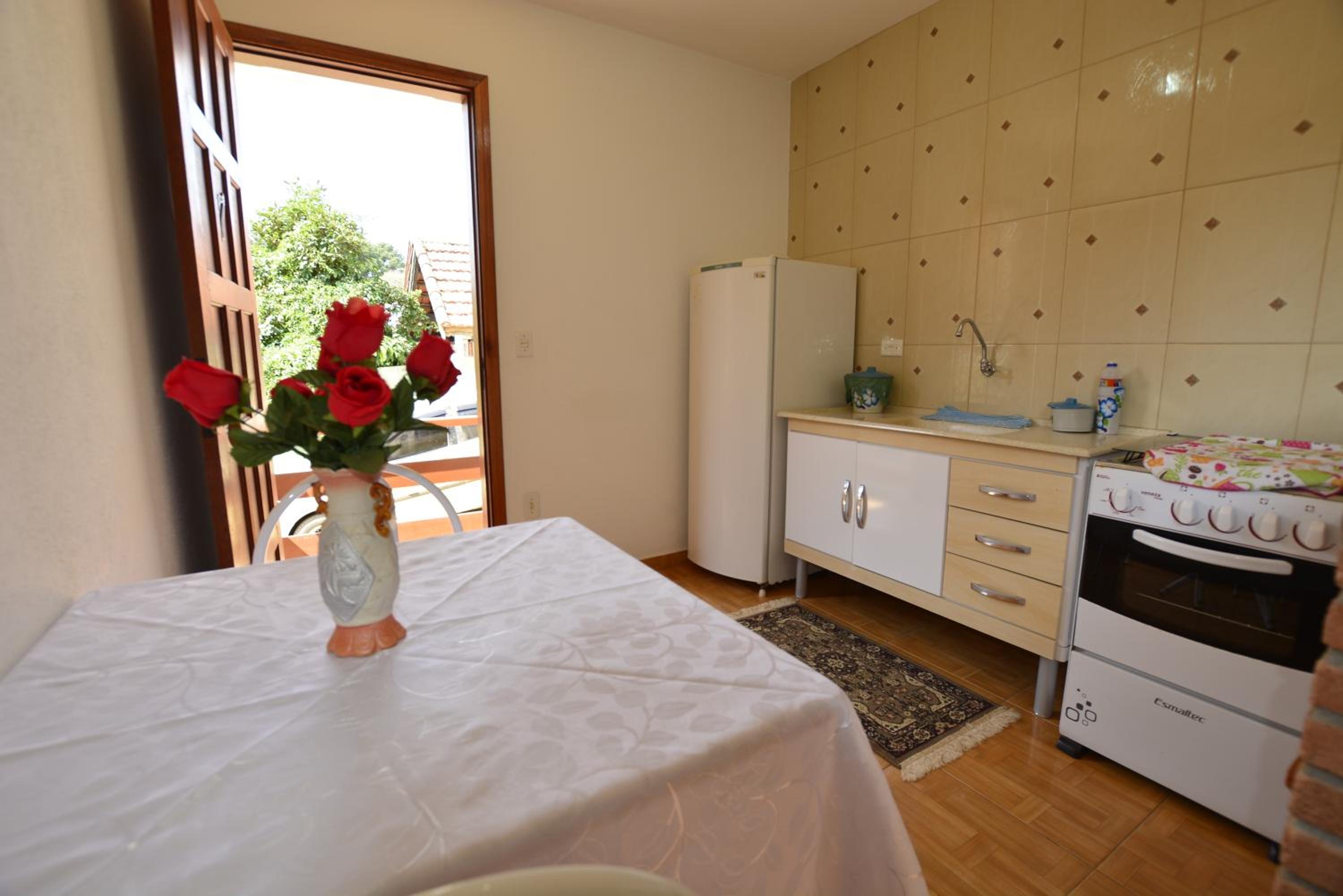 Ground Floor Suite with Kitchen photo 3