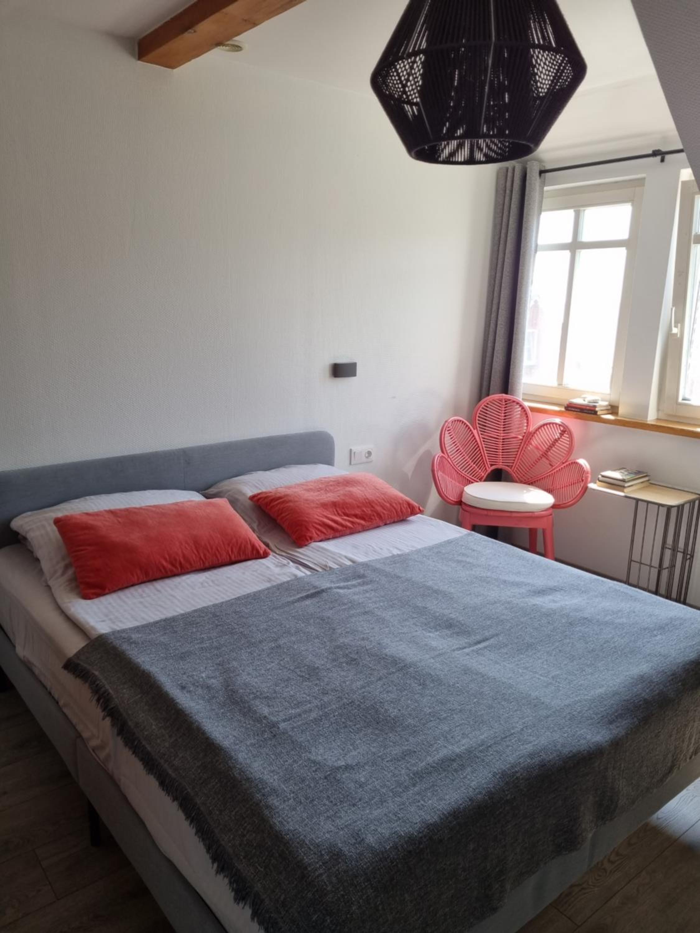 One-Bedroom Apartment - Photo 29