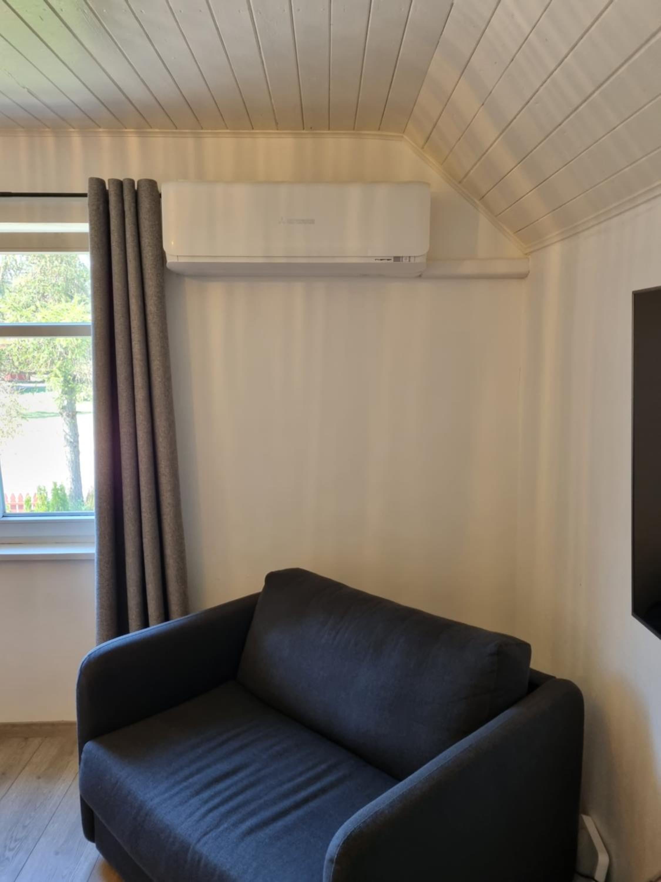 One-Bedroom Apartment - Photo 33