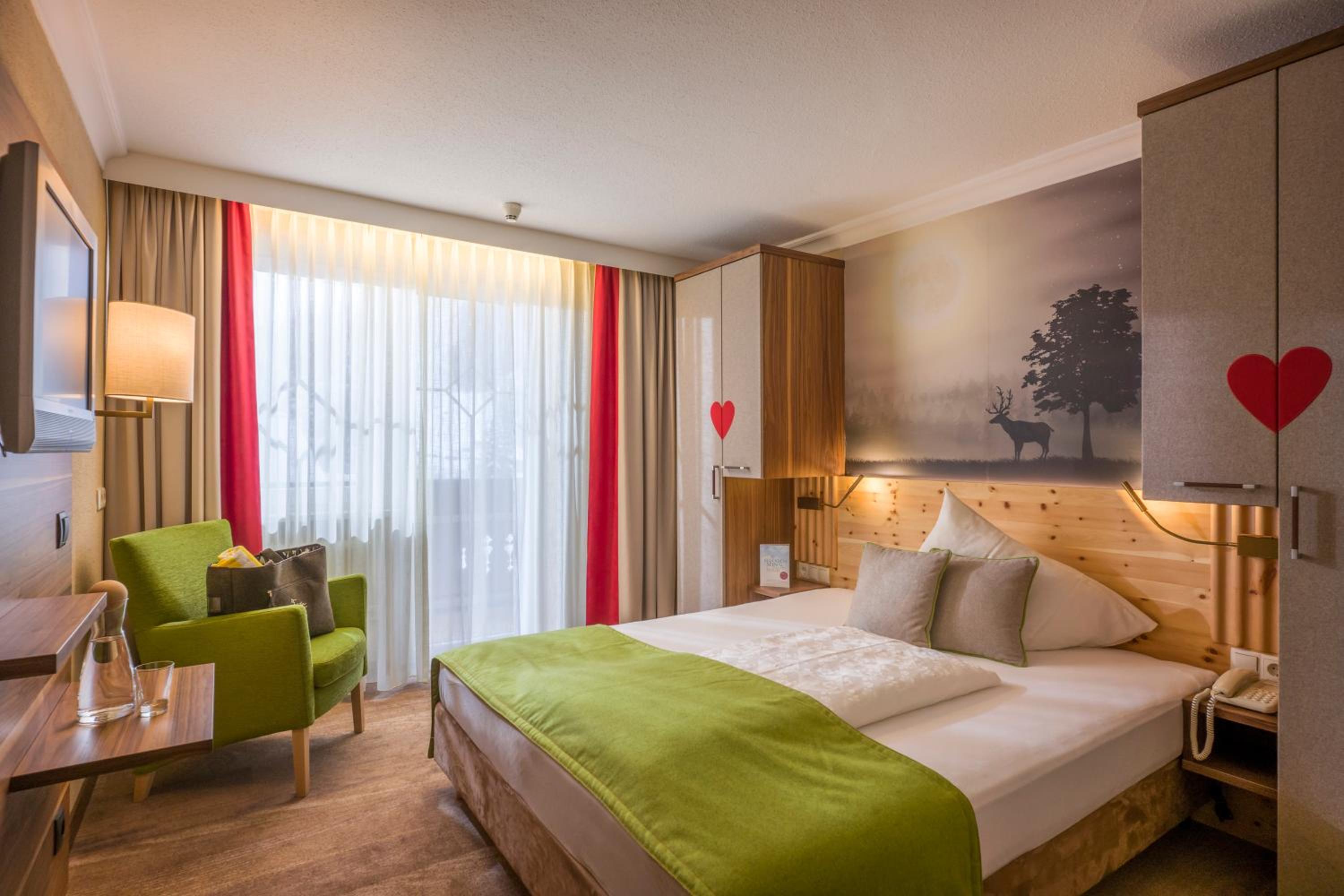 Budget Double Room - Photo 3
