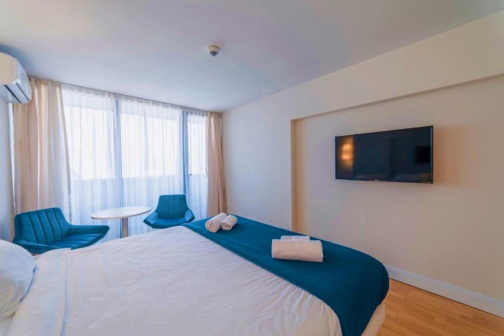 Studio Apartment With Sea View