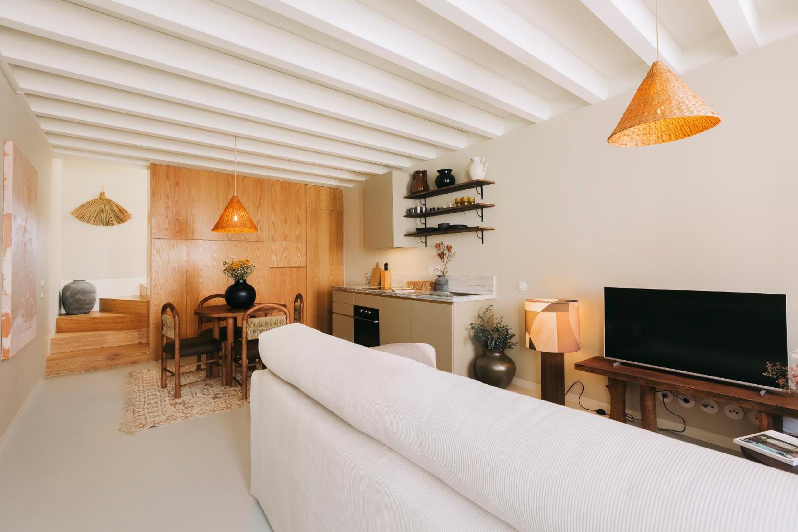 Comfort Duplex - Photo 1