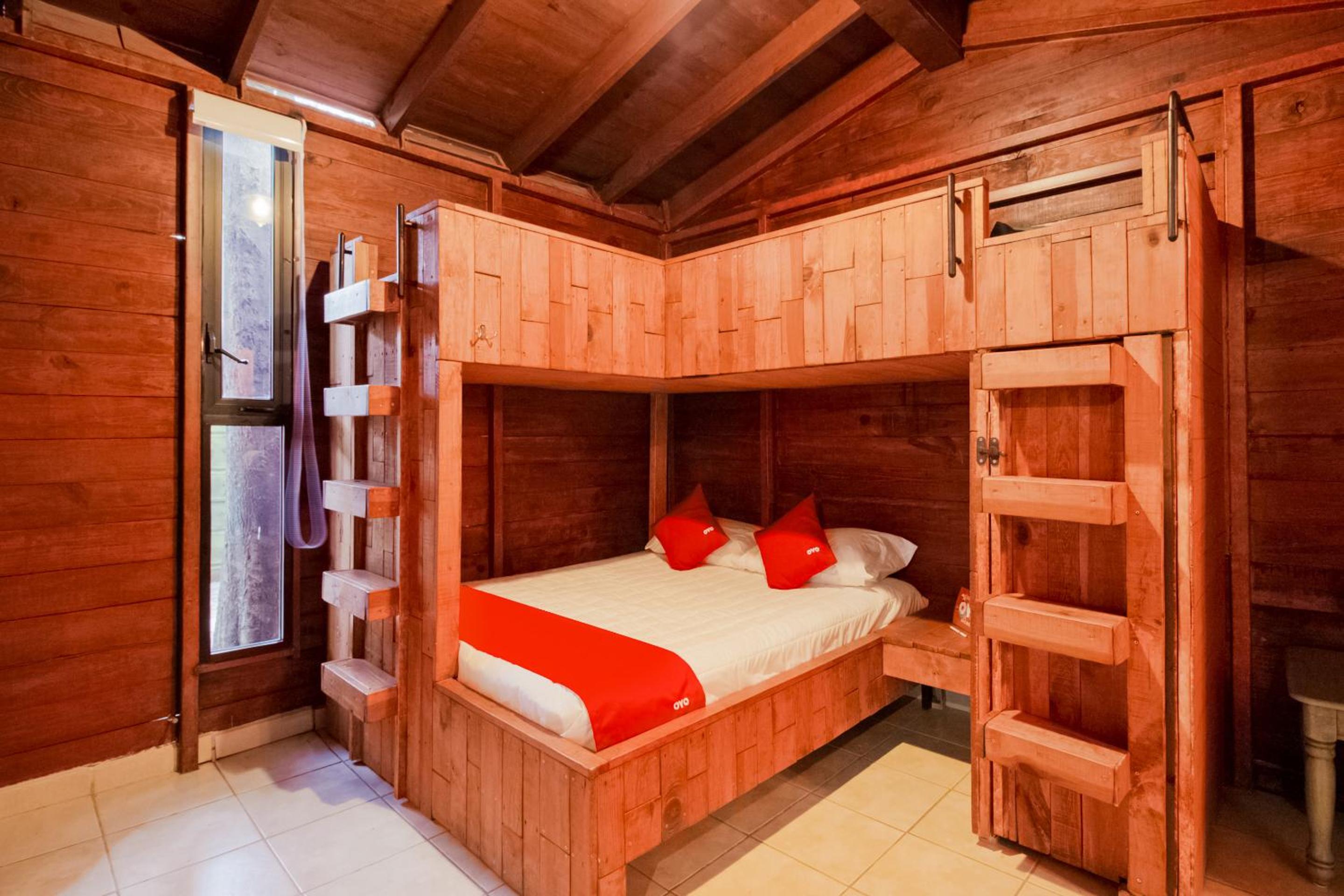 Standard Three beds - Photo 5