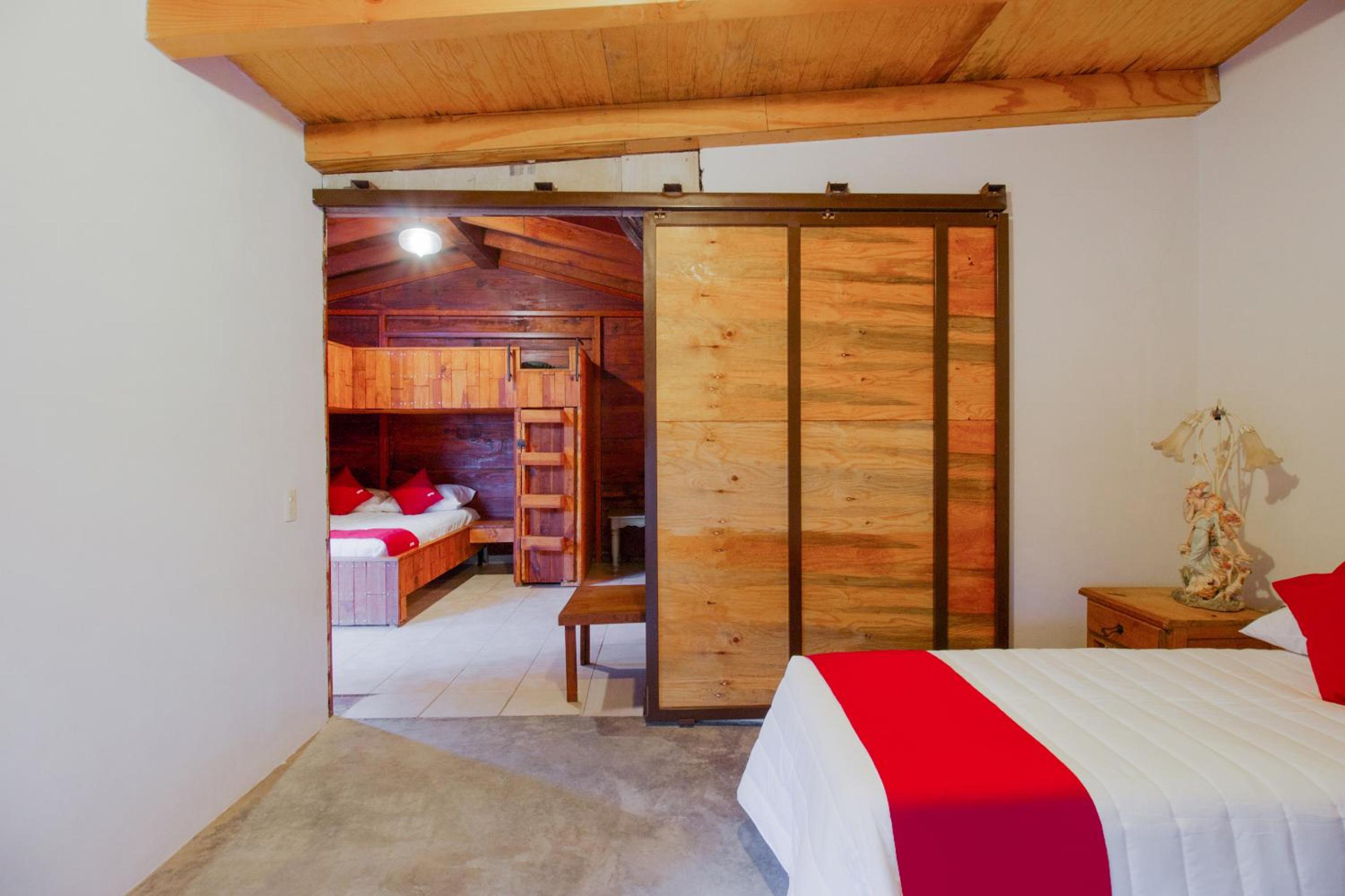 Standard Three beds - Photo 4