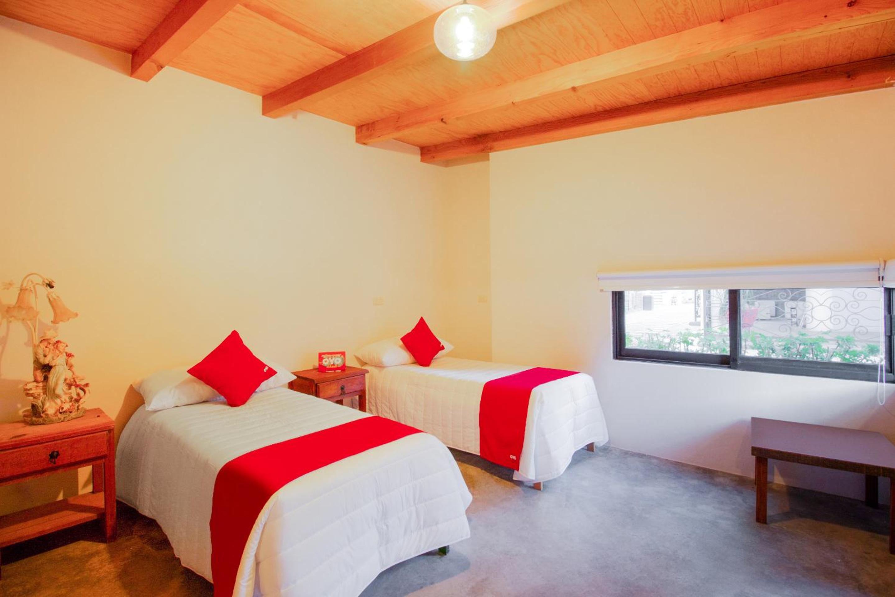 Standard Three beds - Photo 1