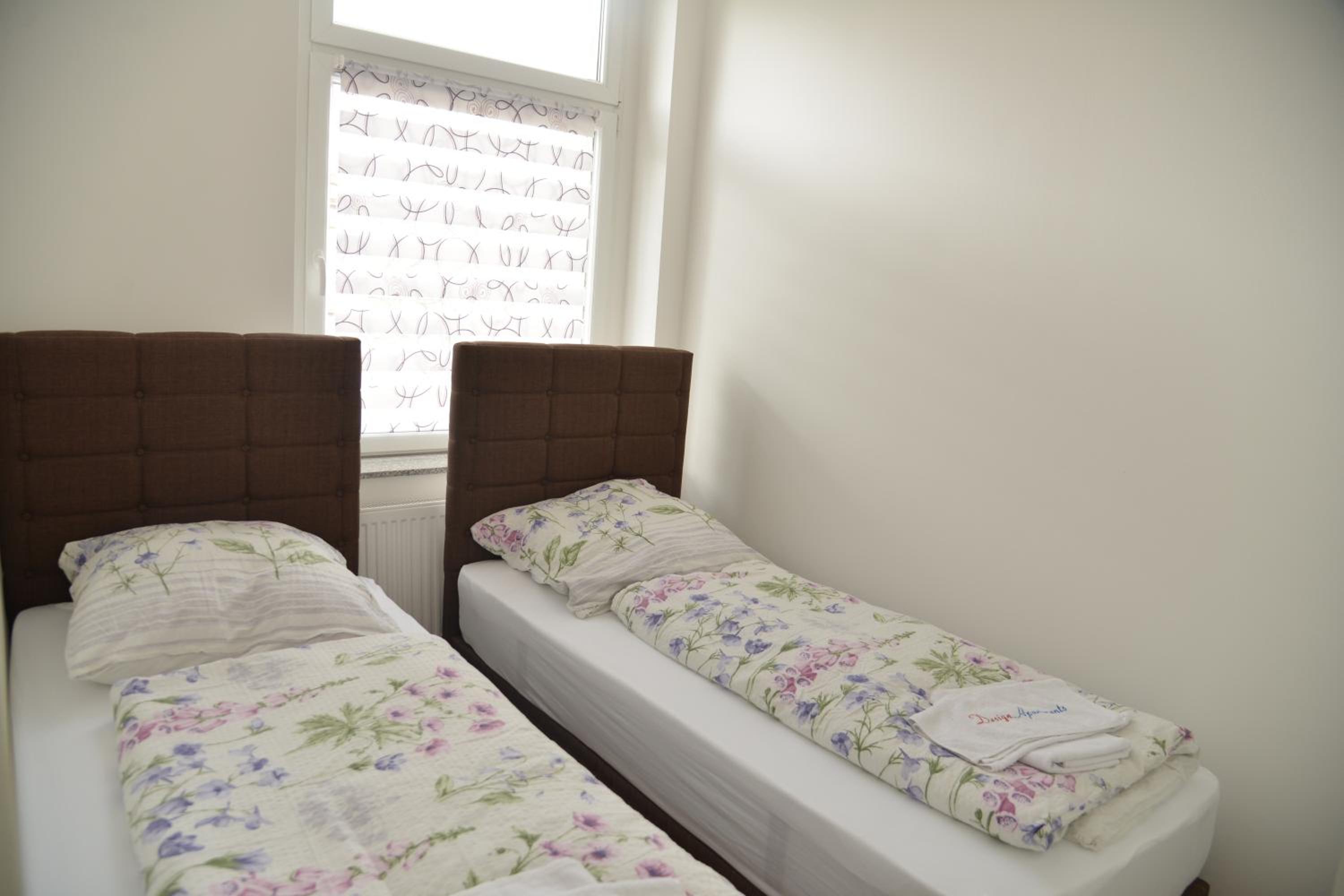 One-Bedroom Apartment - Photo 6