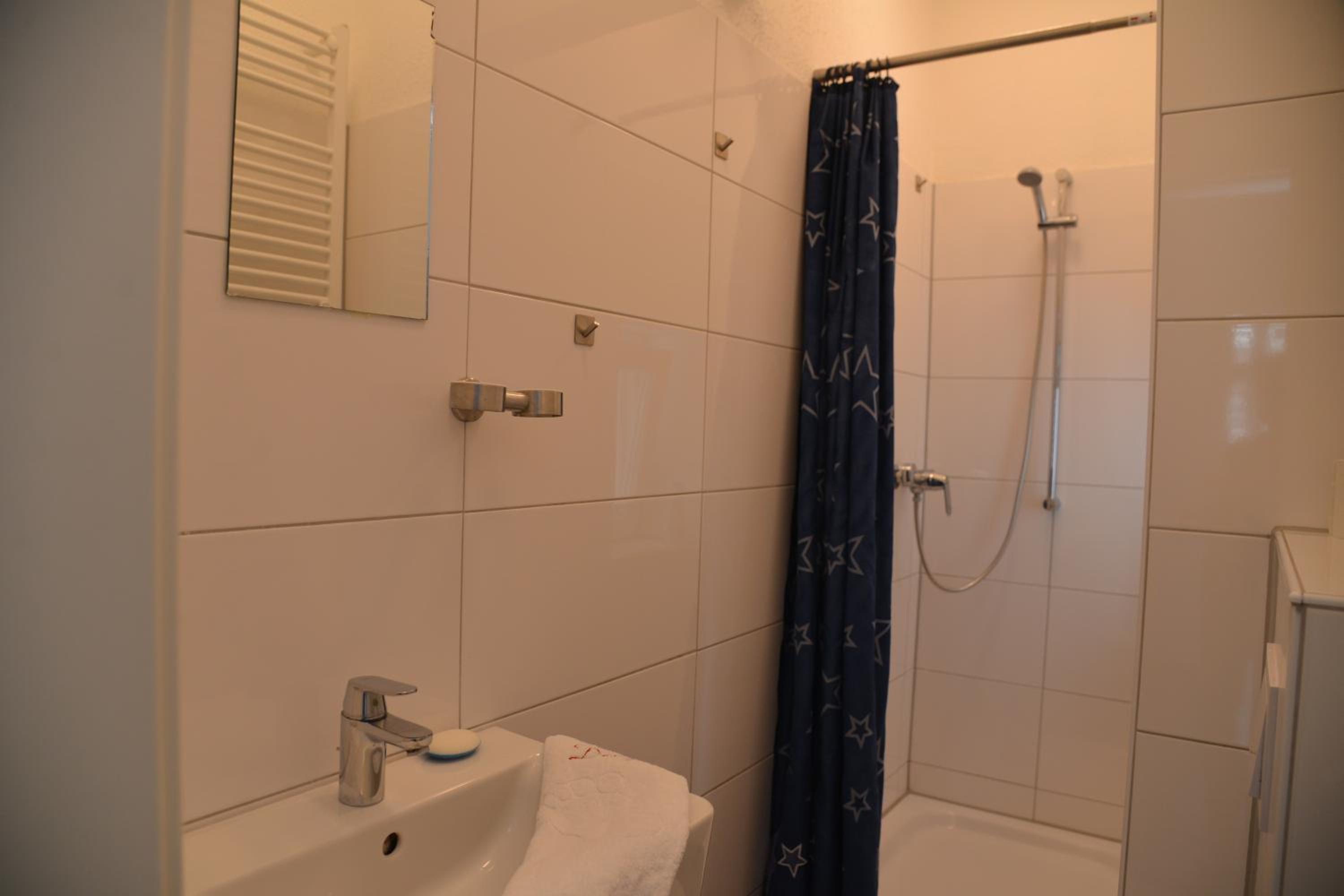 One-Bedroom Apartment - Photo 10