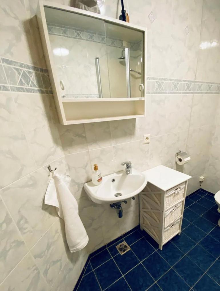 Apartment - Photo 23