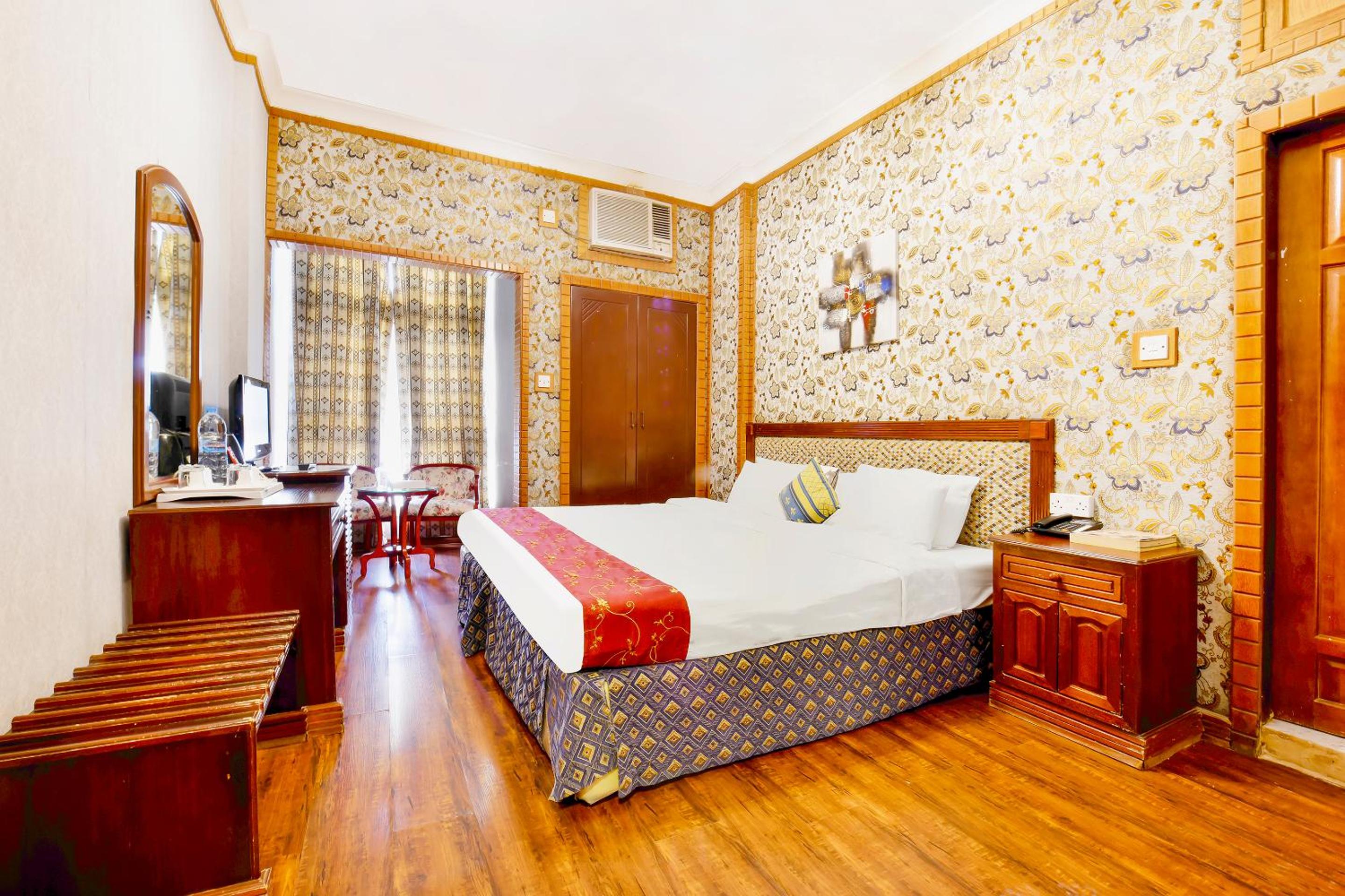 Deluxe King Room