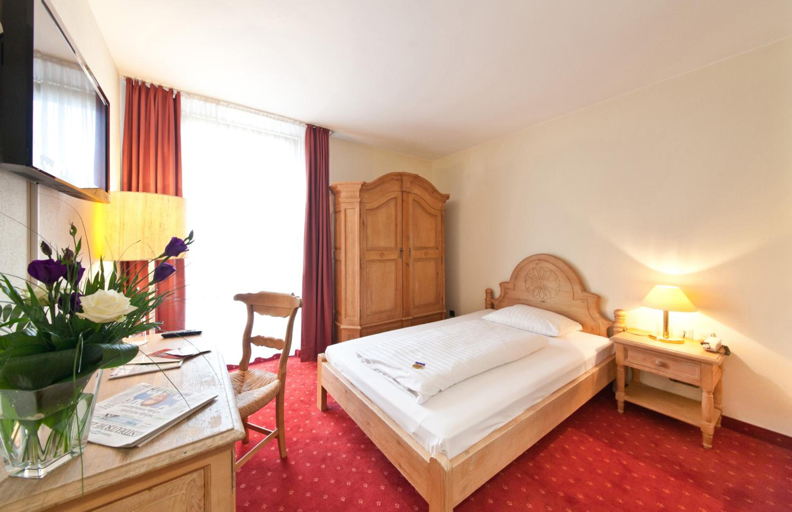 Economy Single Room