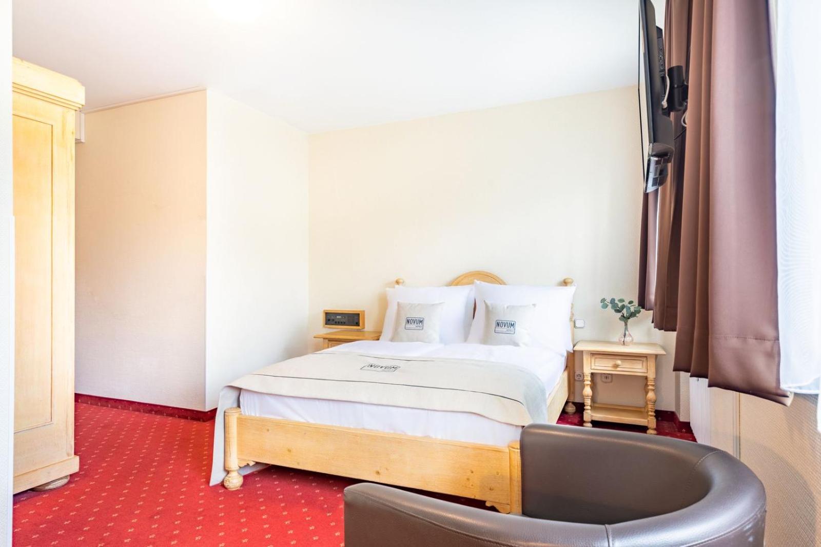 Queen Double Room