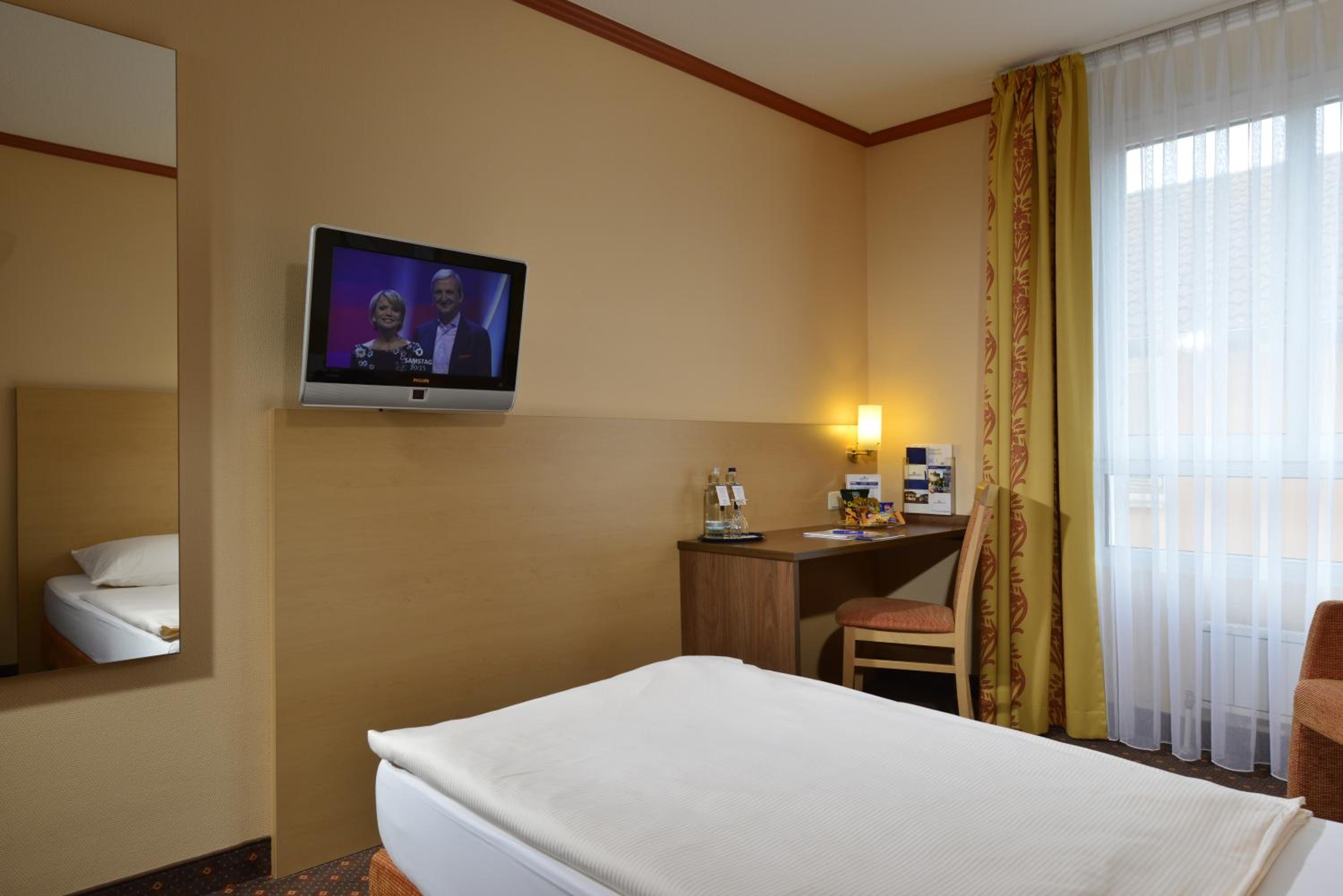 Comfort Single Room - Quiet Location