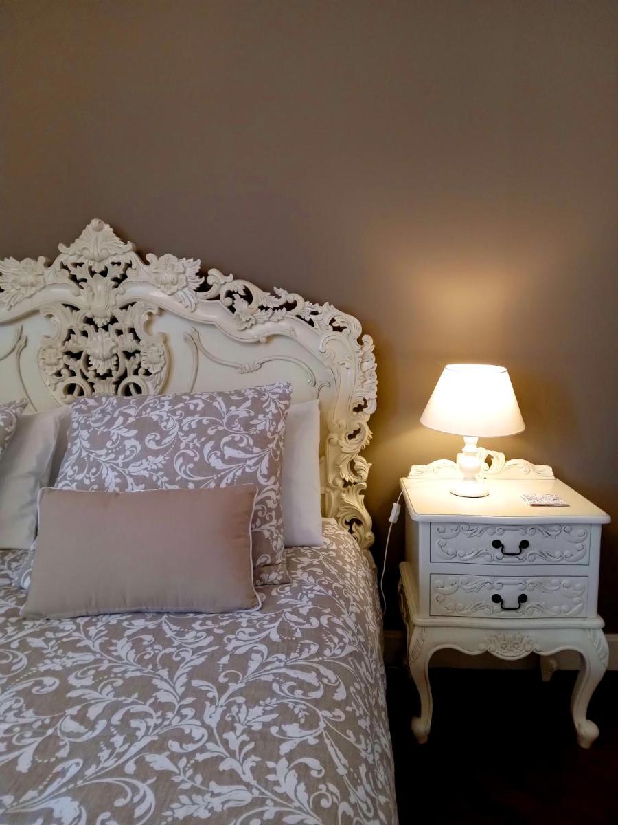 Deluxe Queen Room - Photo 4
