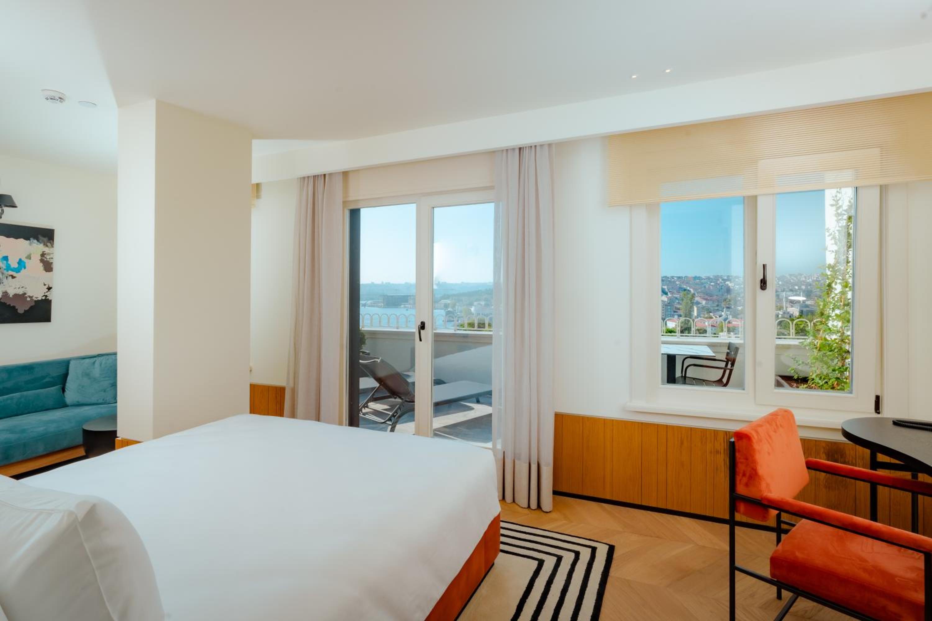 Deluxe Double Room with Balcony and Sea View photo 1