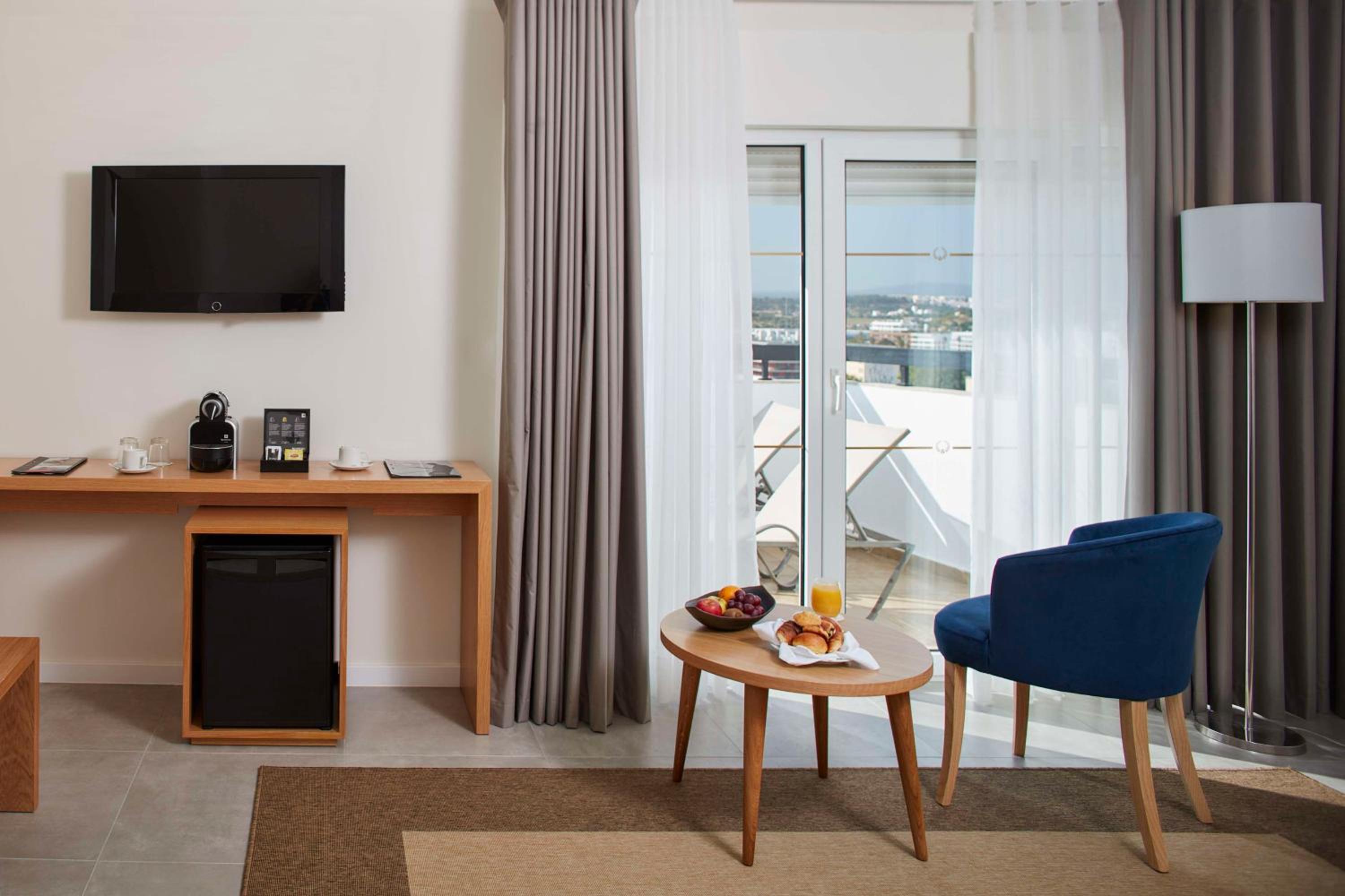 Suite with Extra Bed