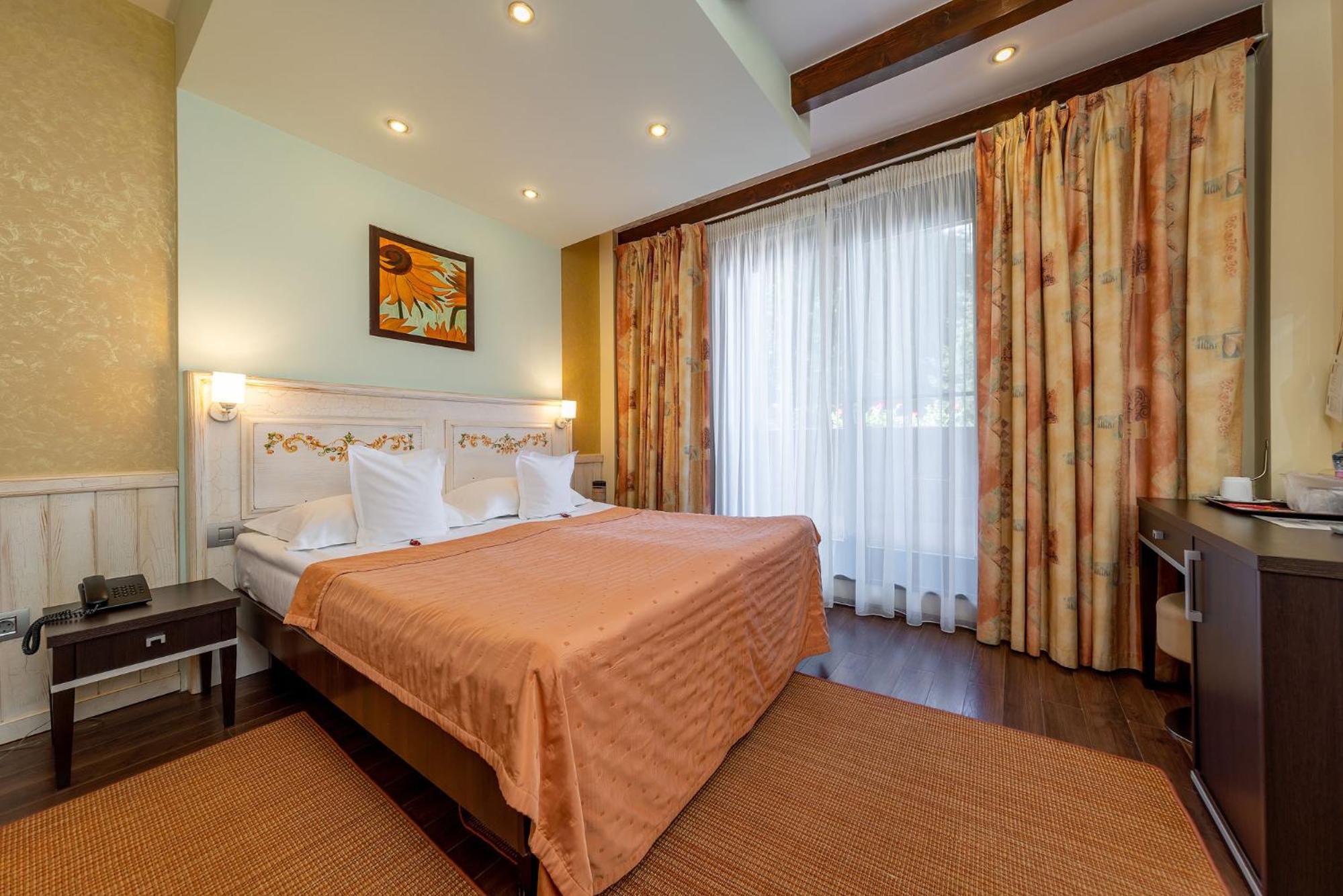 Double Room - Photo 1