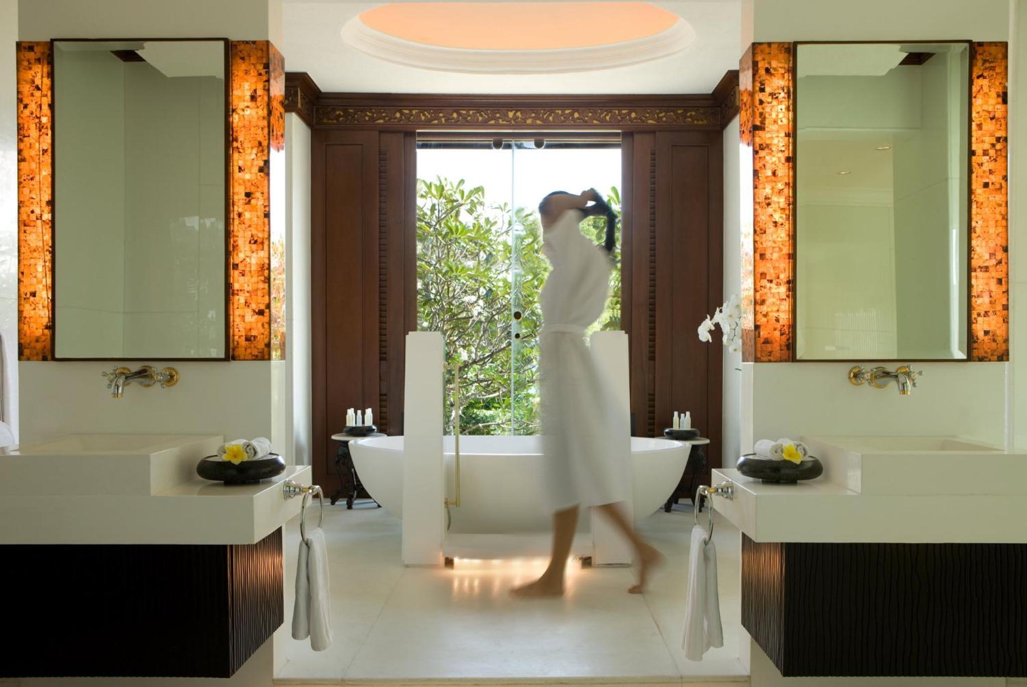 Villa with Club Lounge Access - Photo 4