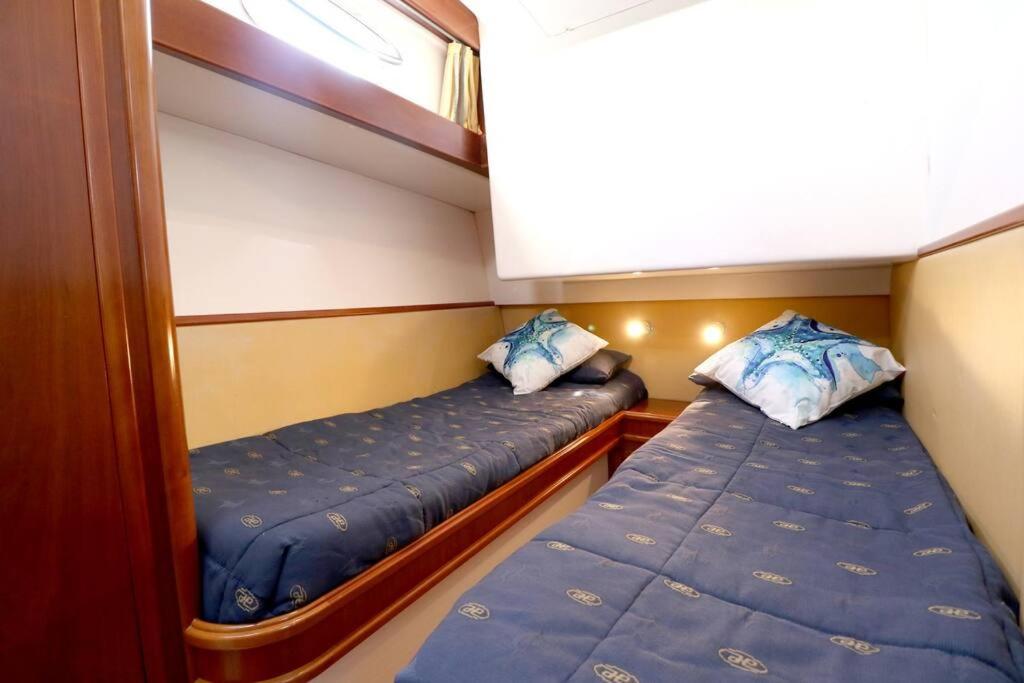 Mobile Home photo 1