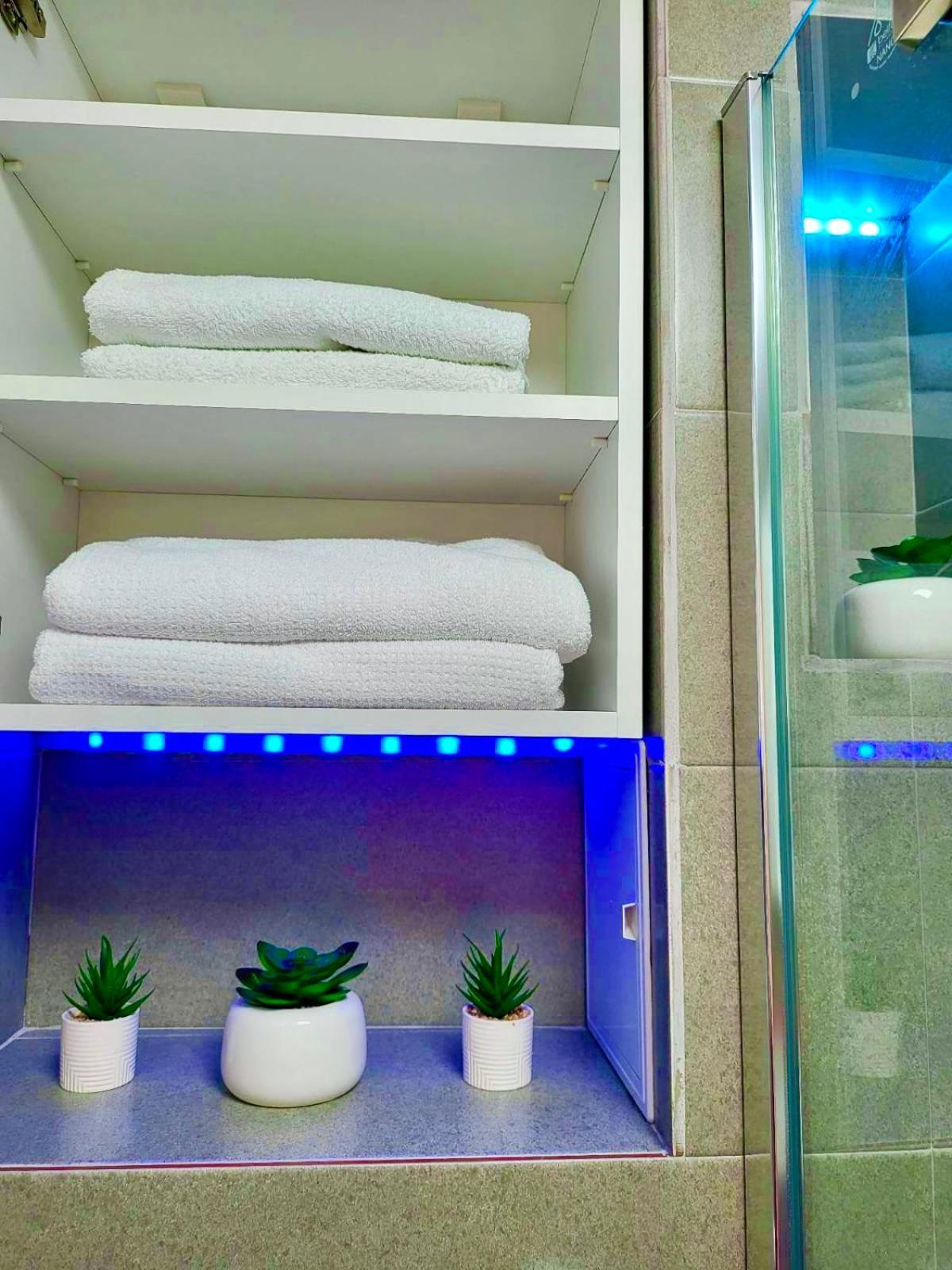 One-Bedroom Apartment - Photo 43