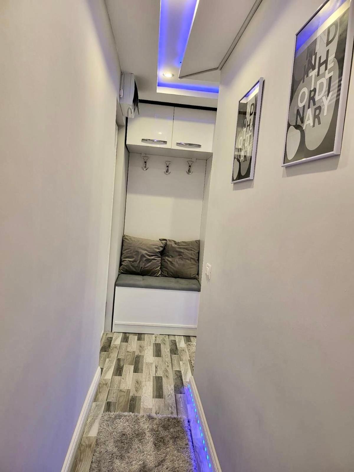 One-Bedroom Apartment - Photo 21