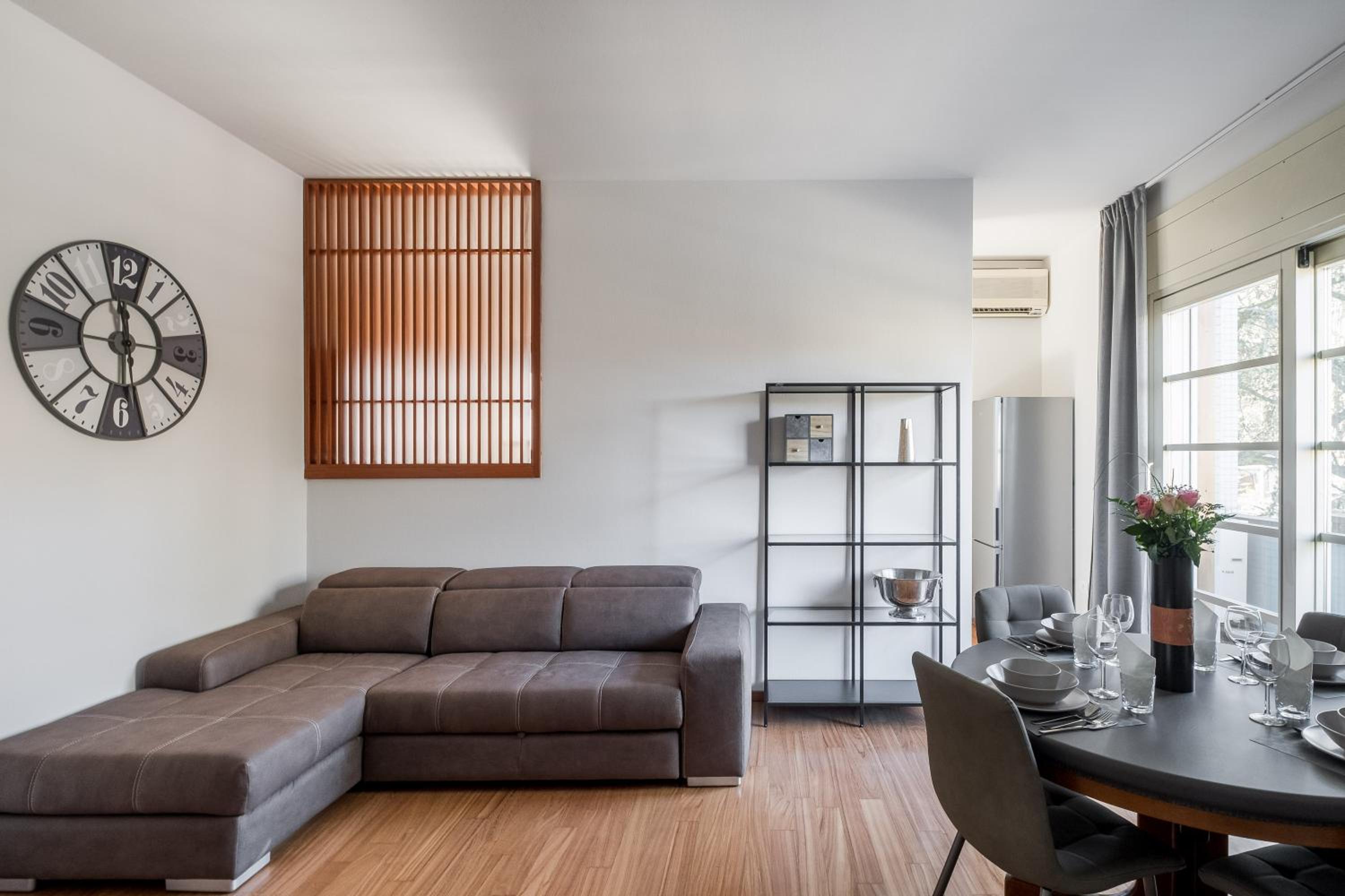 Apartment with Shower