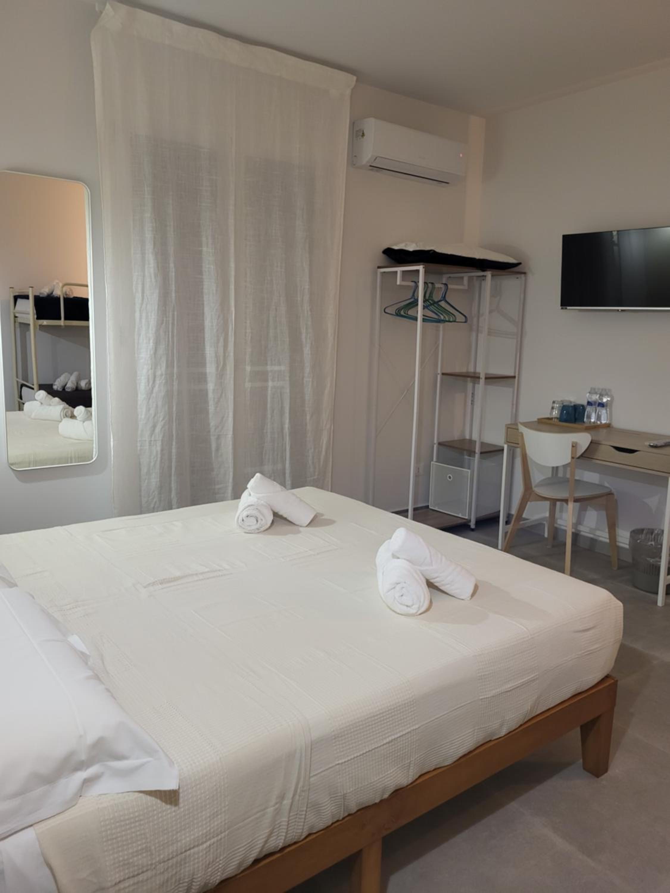 Comfort Quadruple Room - Photo 13