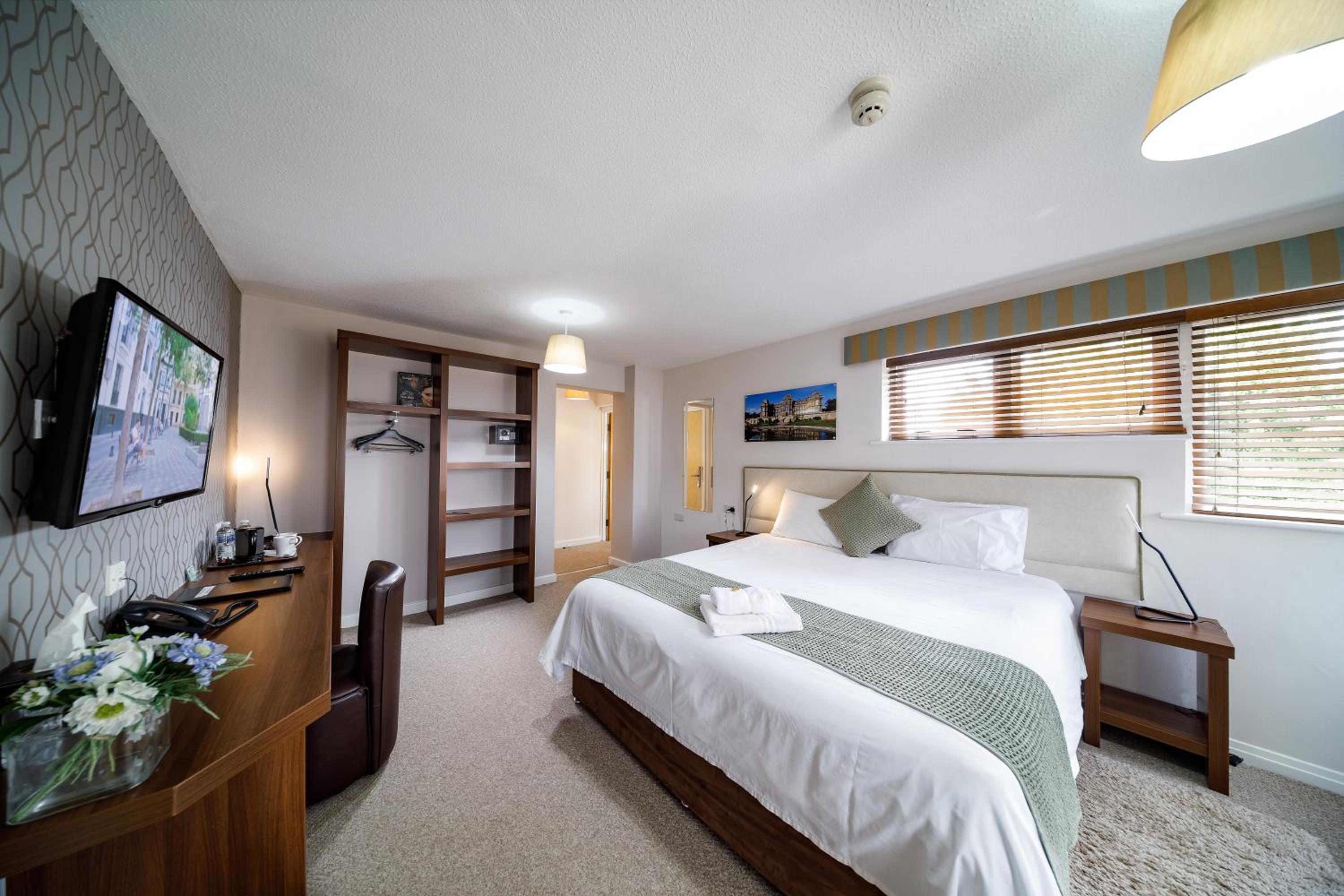 Deluxe Family Suite photo 3