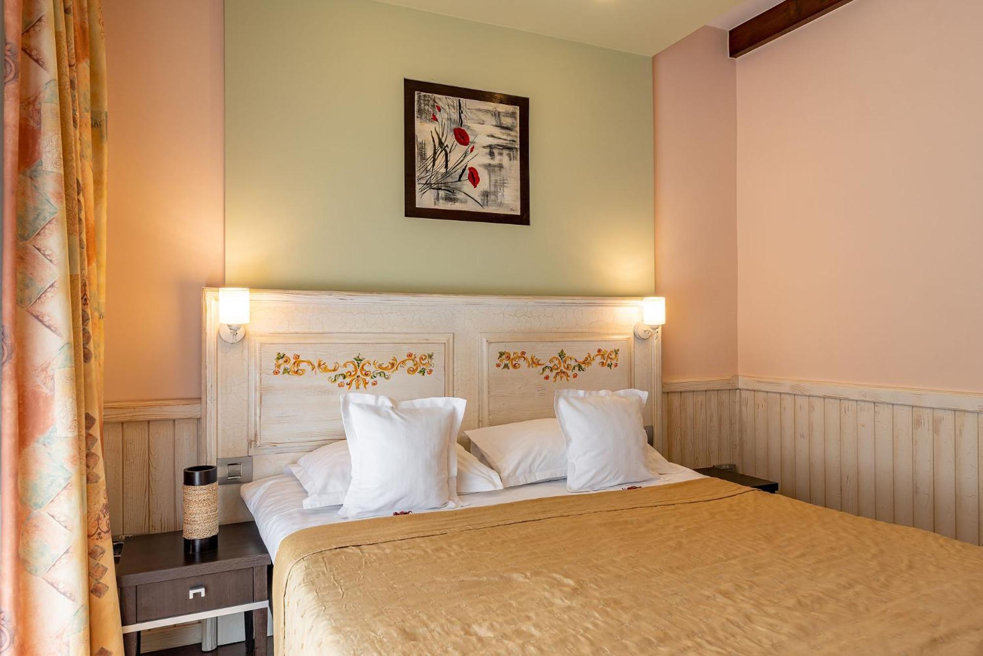 Double Room - Photo 3