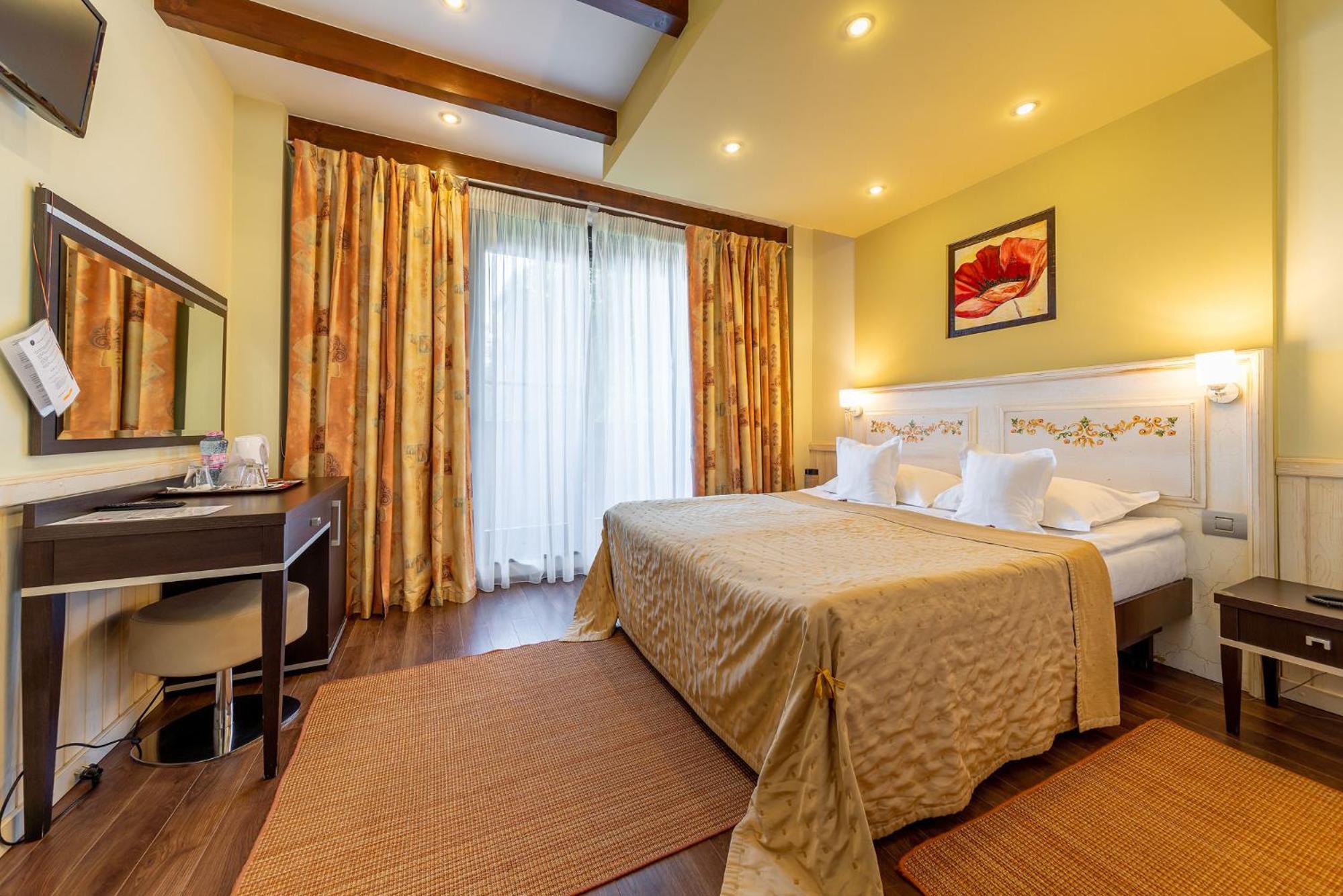 Double Room - Photo 4