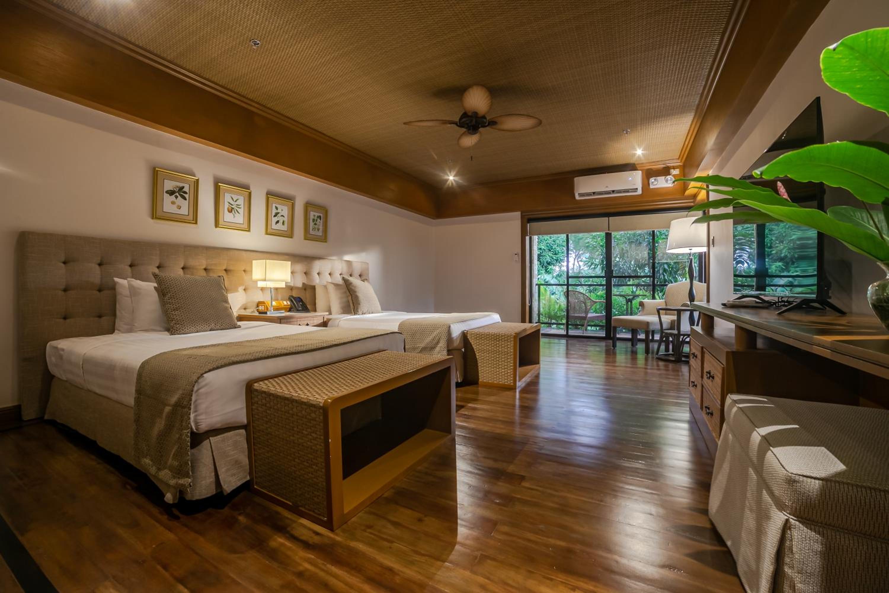 Deluxe Double Room With Balcony photo 1