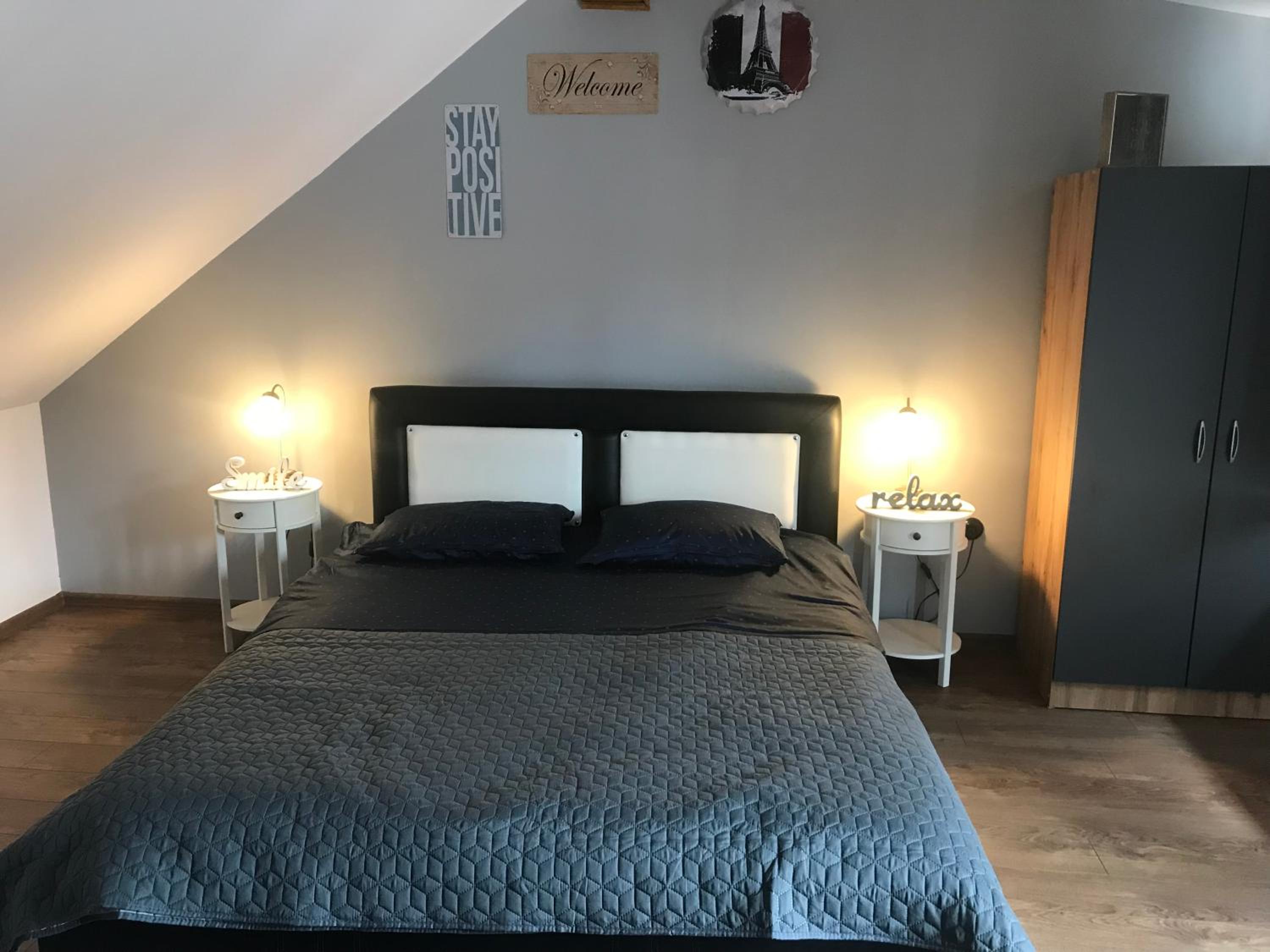 One-Bedroom Apartment - Photo 21