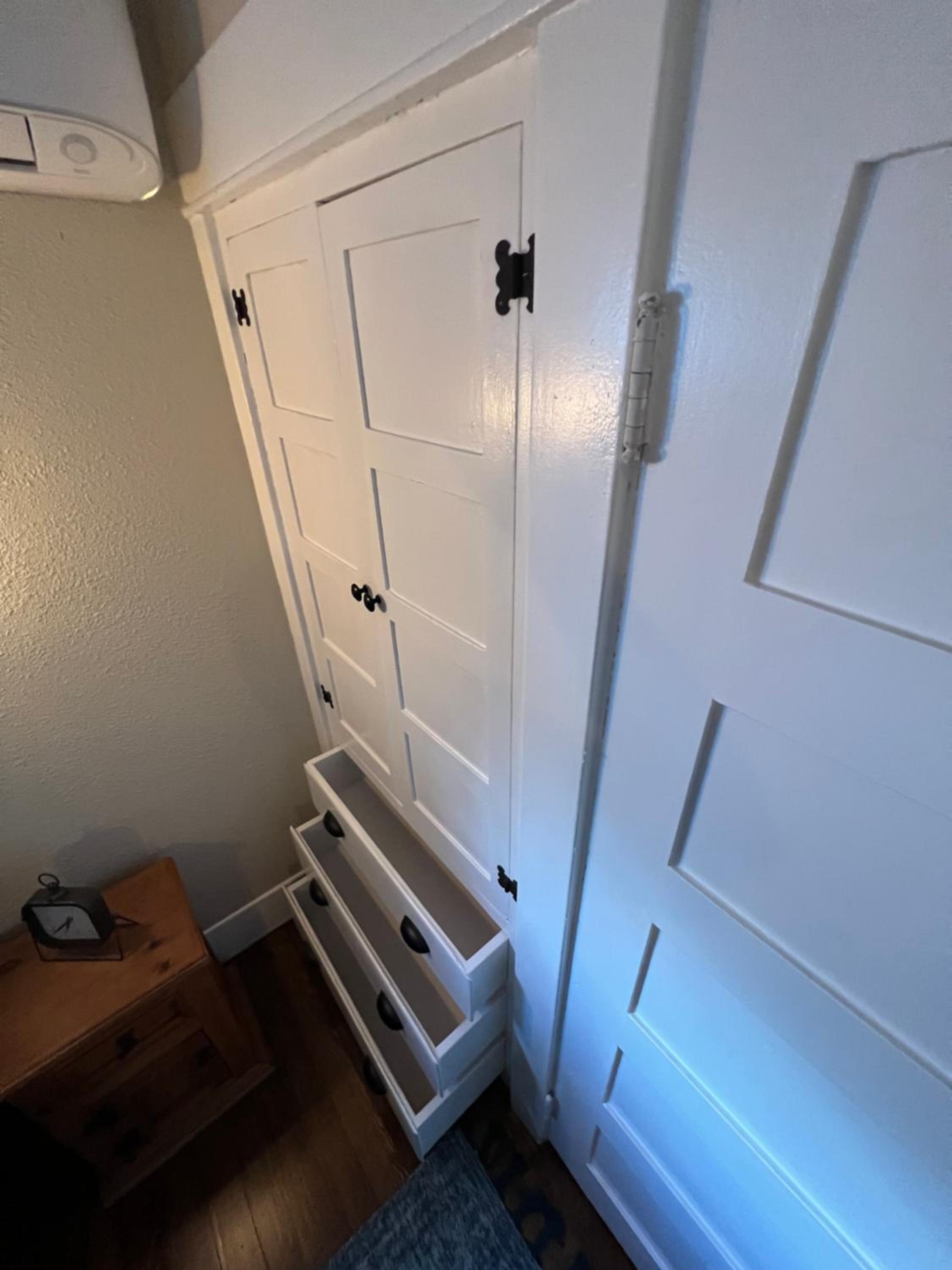 Three-Bedroom House photo 3