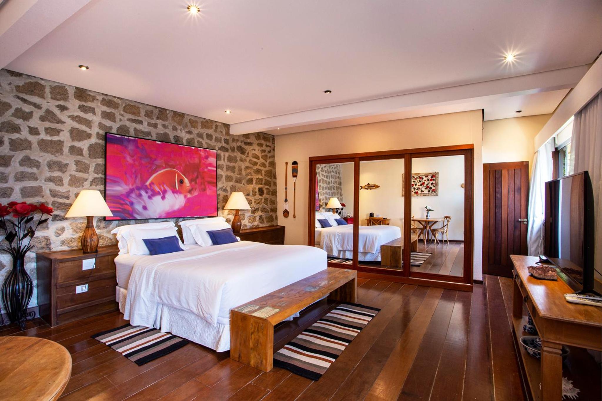 King Room with Spa Bath