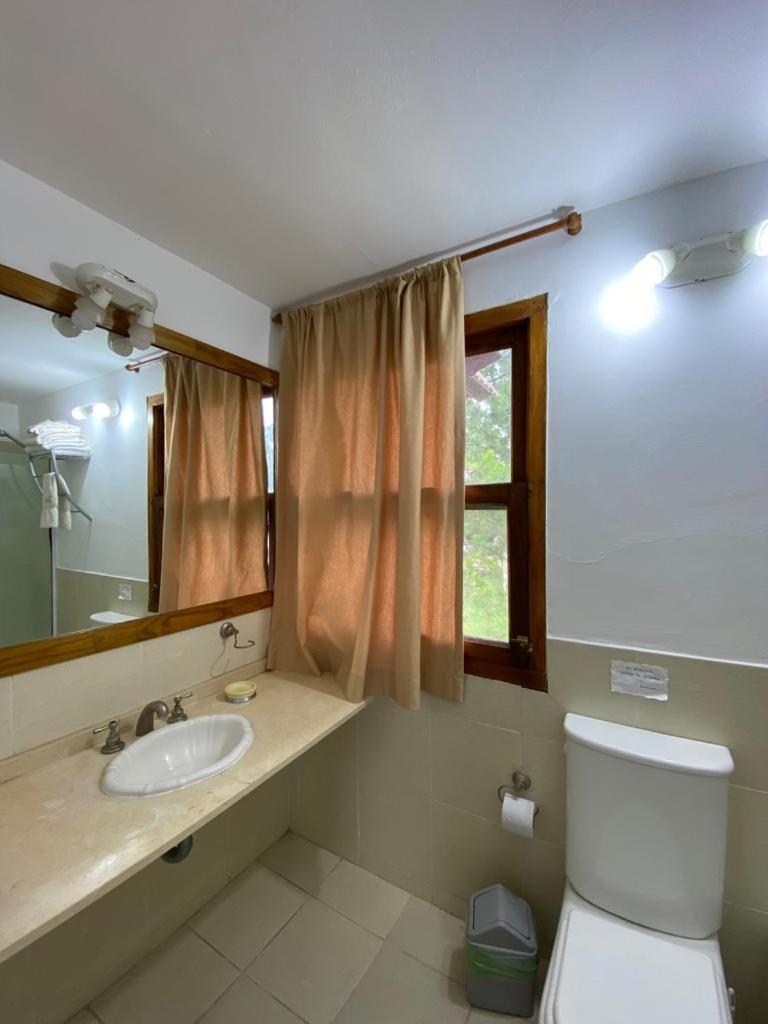 Two-Bedroom Bungalow (4 Adults) photo 2