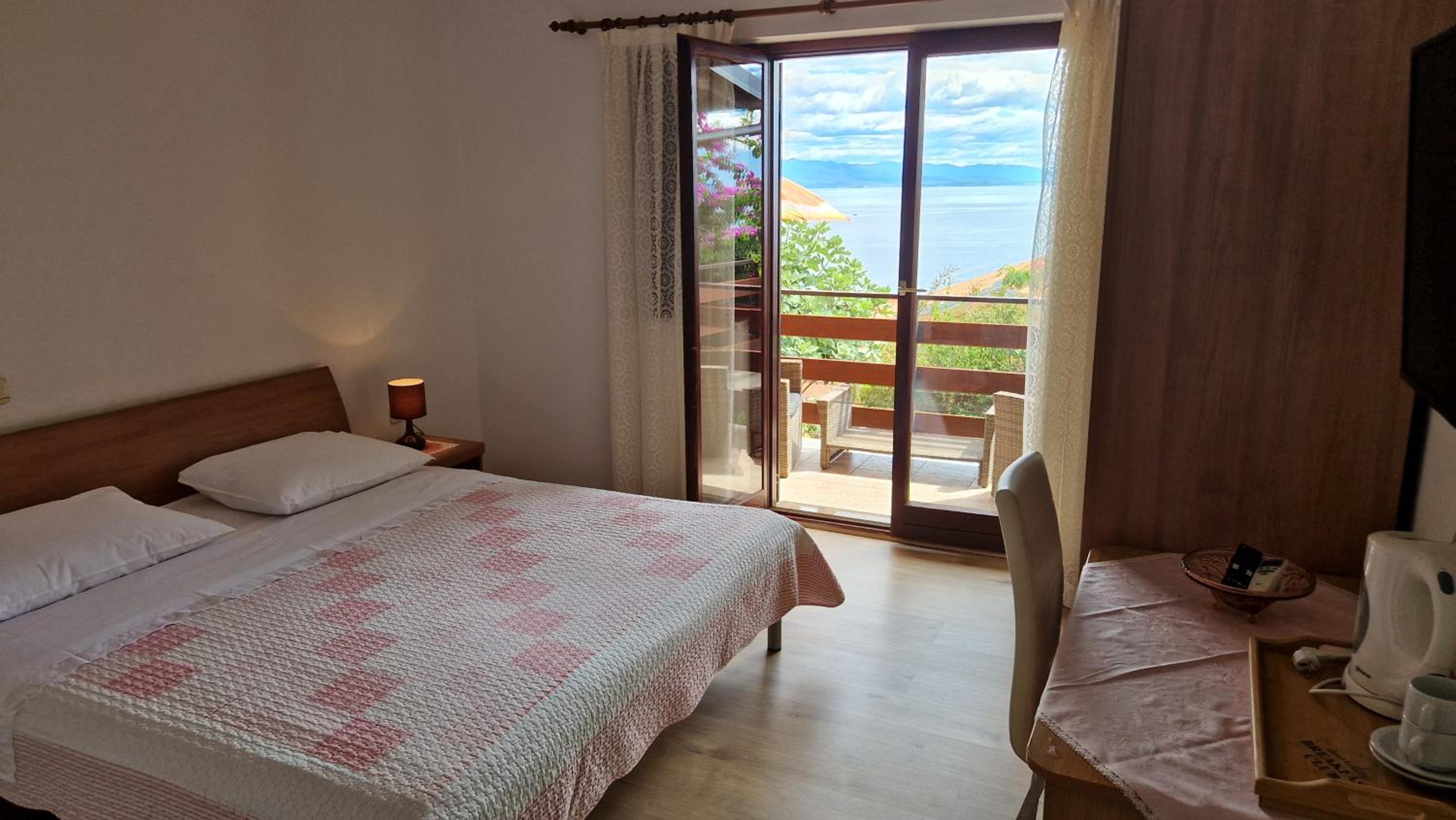 Double Room with Balcony photo 3