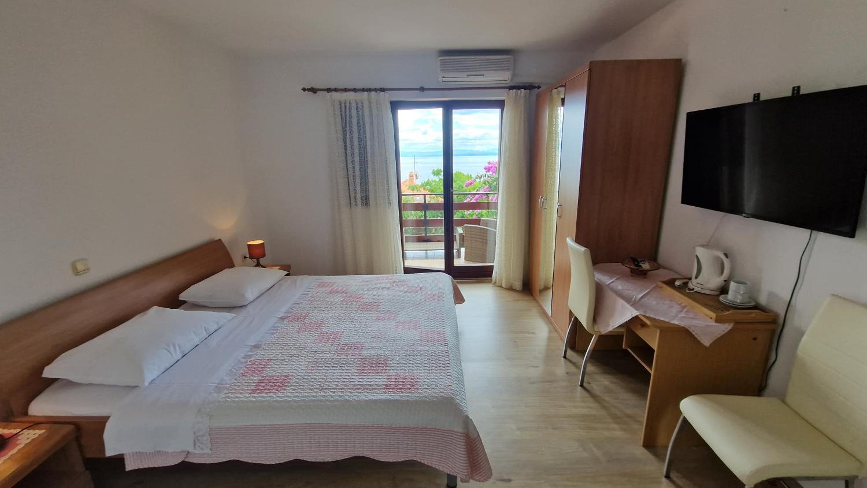 Double Room with Balcony photo 1
